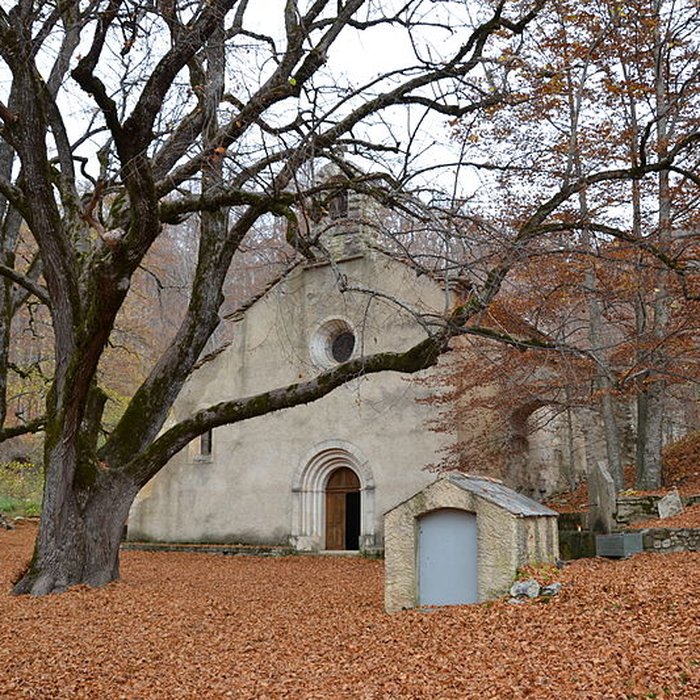 Photo de Abbaye Notre-Dame-de-Lure restes de lancienne