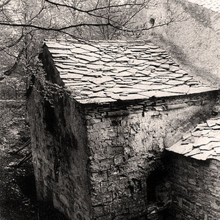 Photo de Abbaye Notre-Dame-de-Lure restes de lancienne