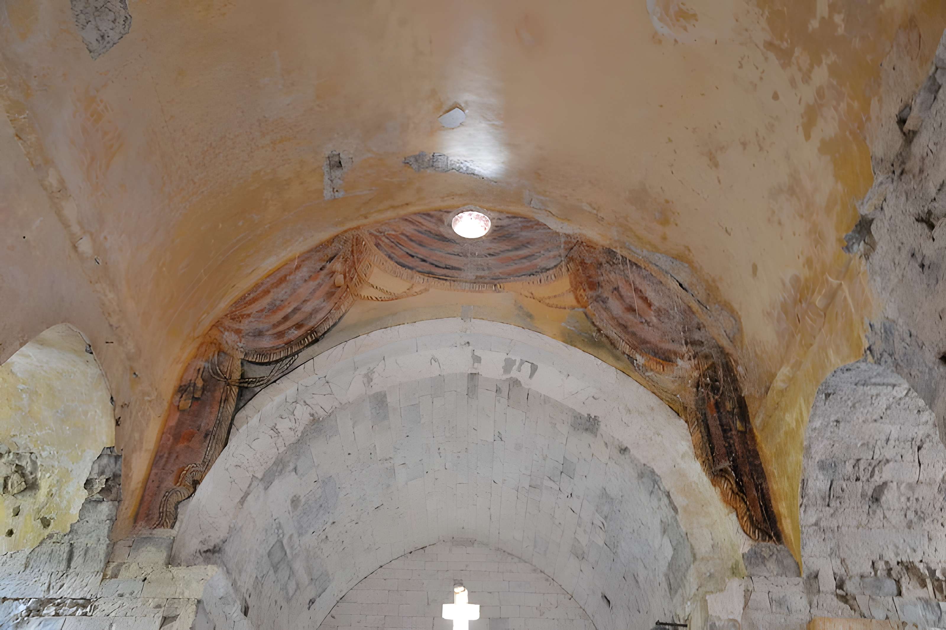 Abbaye Notre-Dame-de-Lure (restes de l'ancienne)