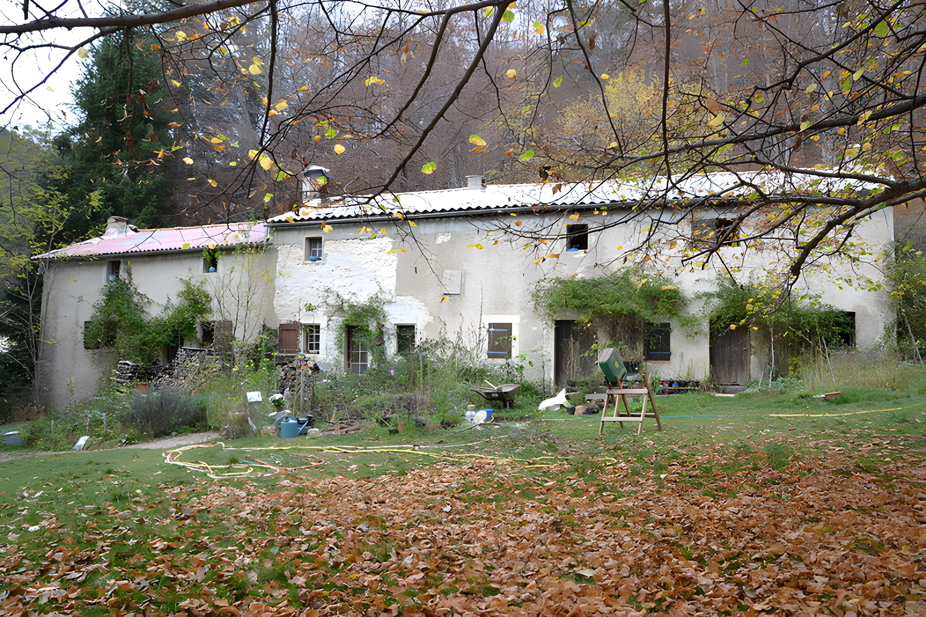 Abbaye Notre-Dame-de-Lure (restes de l'ancienne)