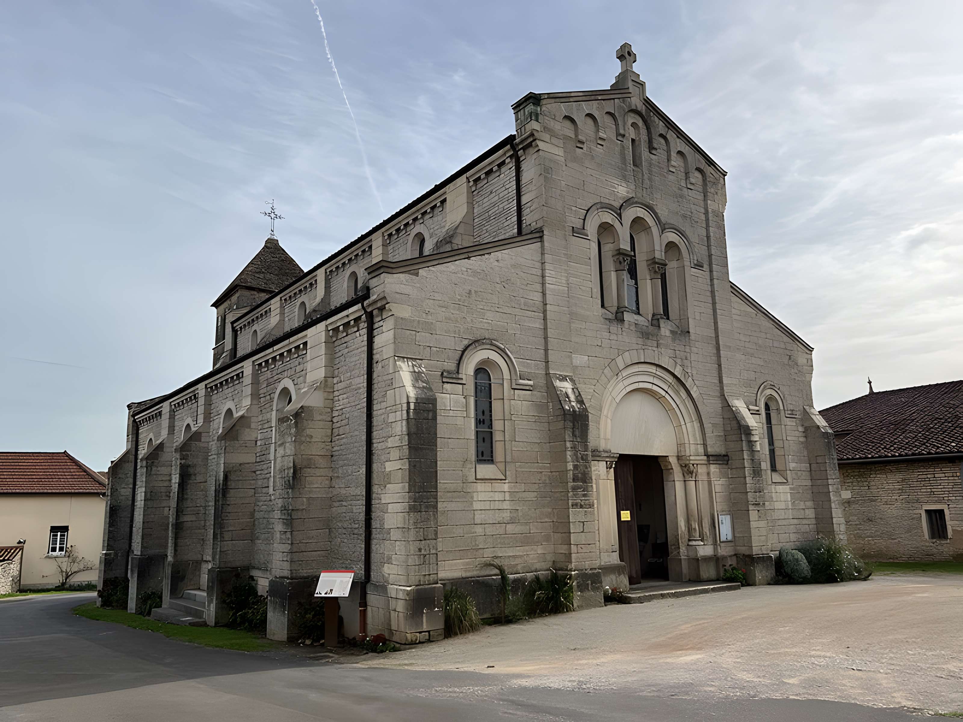 Église Saint-Gengoux de Saint-Gengoux-de-Scissé