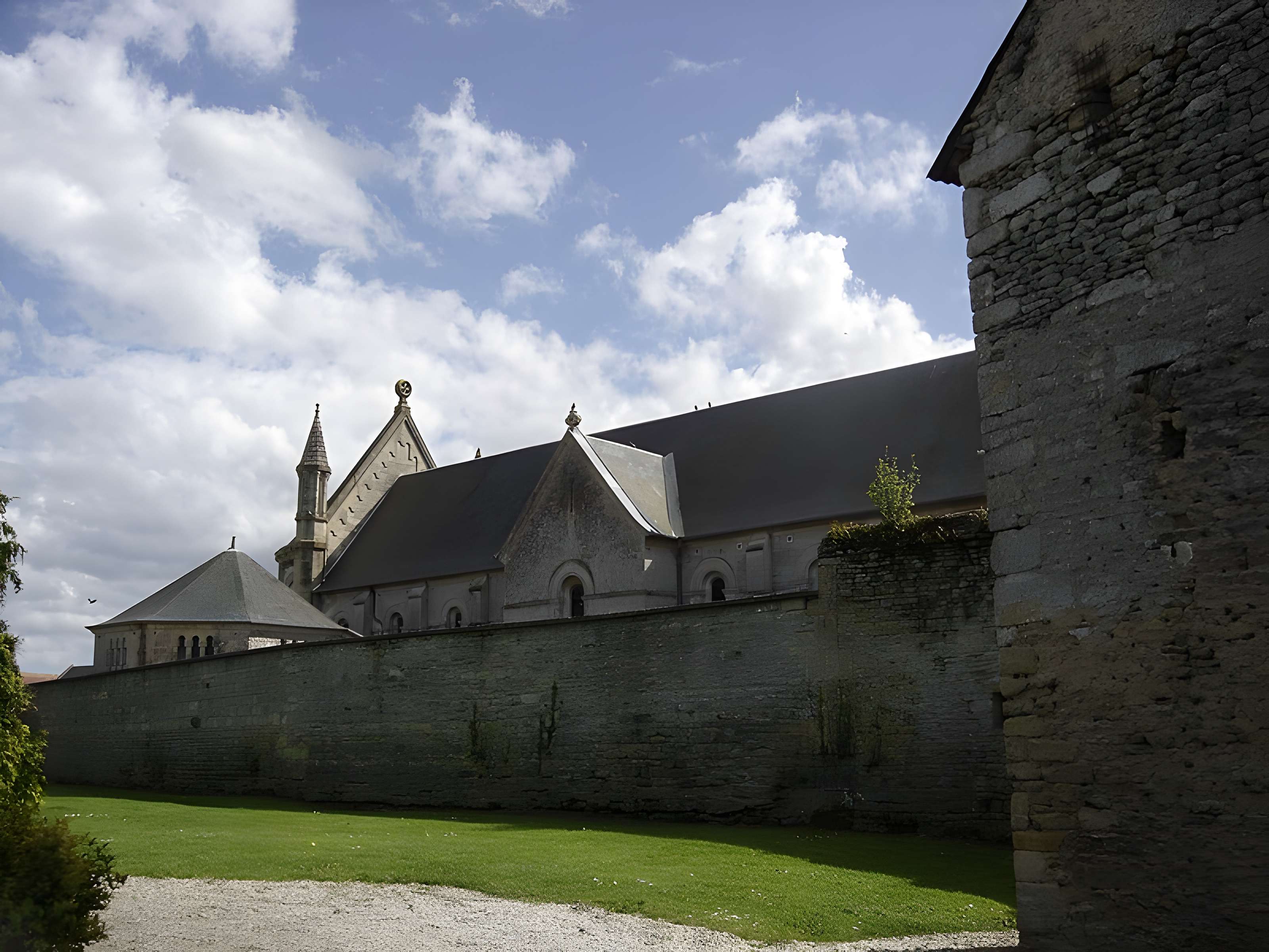 Église Saint-Georges de Basly