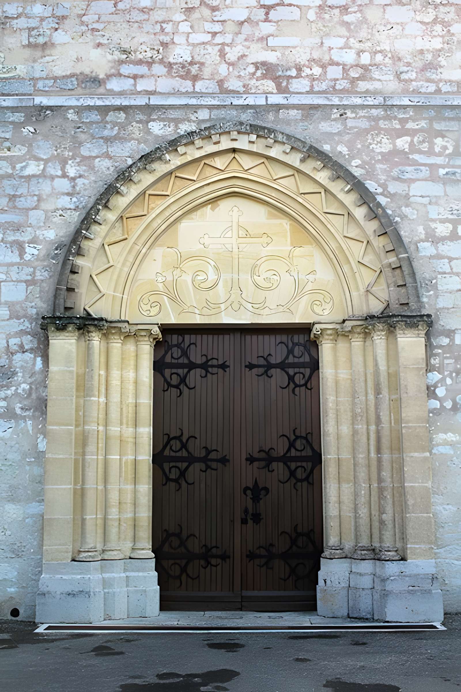 Église Saint-Georges de Brassac