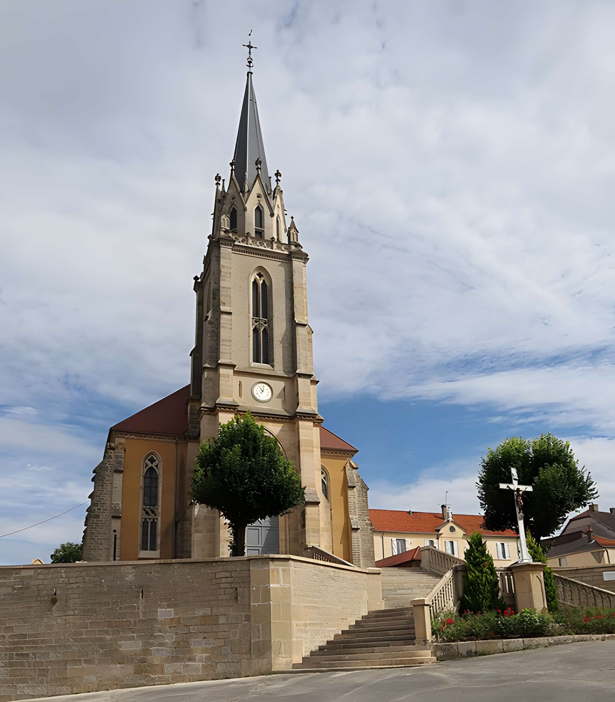 Église Saint-Georges de Confracourt et 2 calvaires