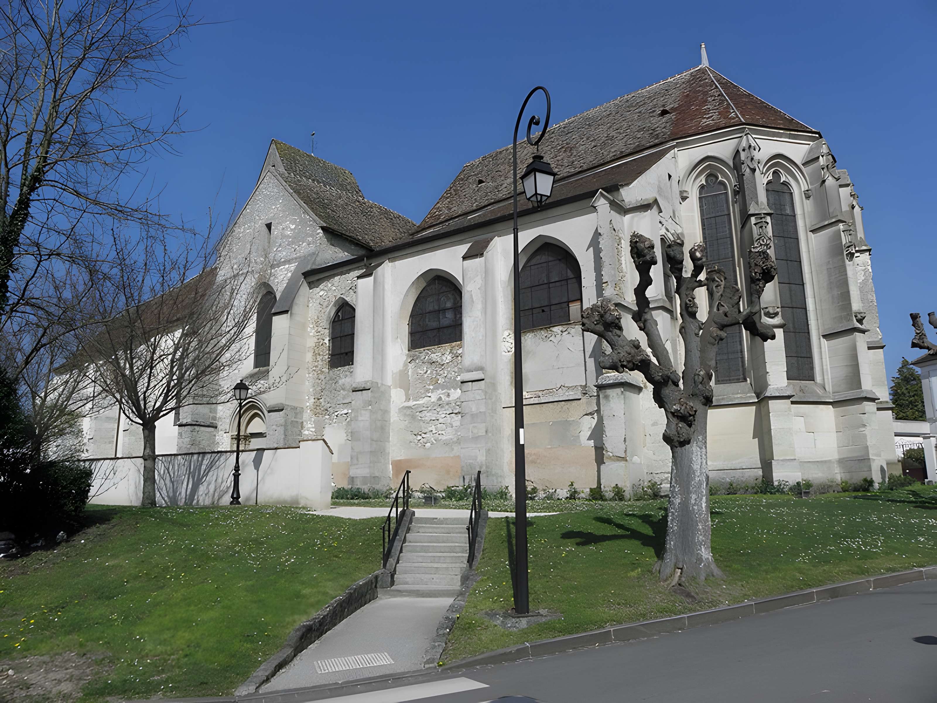Église Saint-Georges de Couilly-Pont-aux-Dames