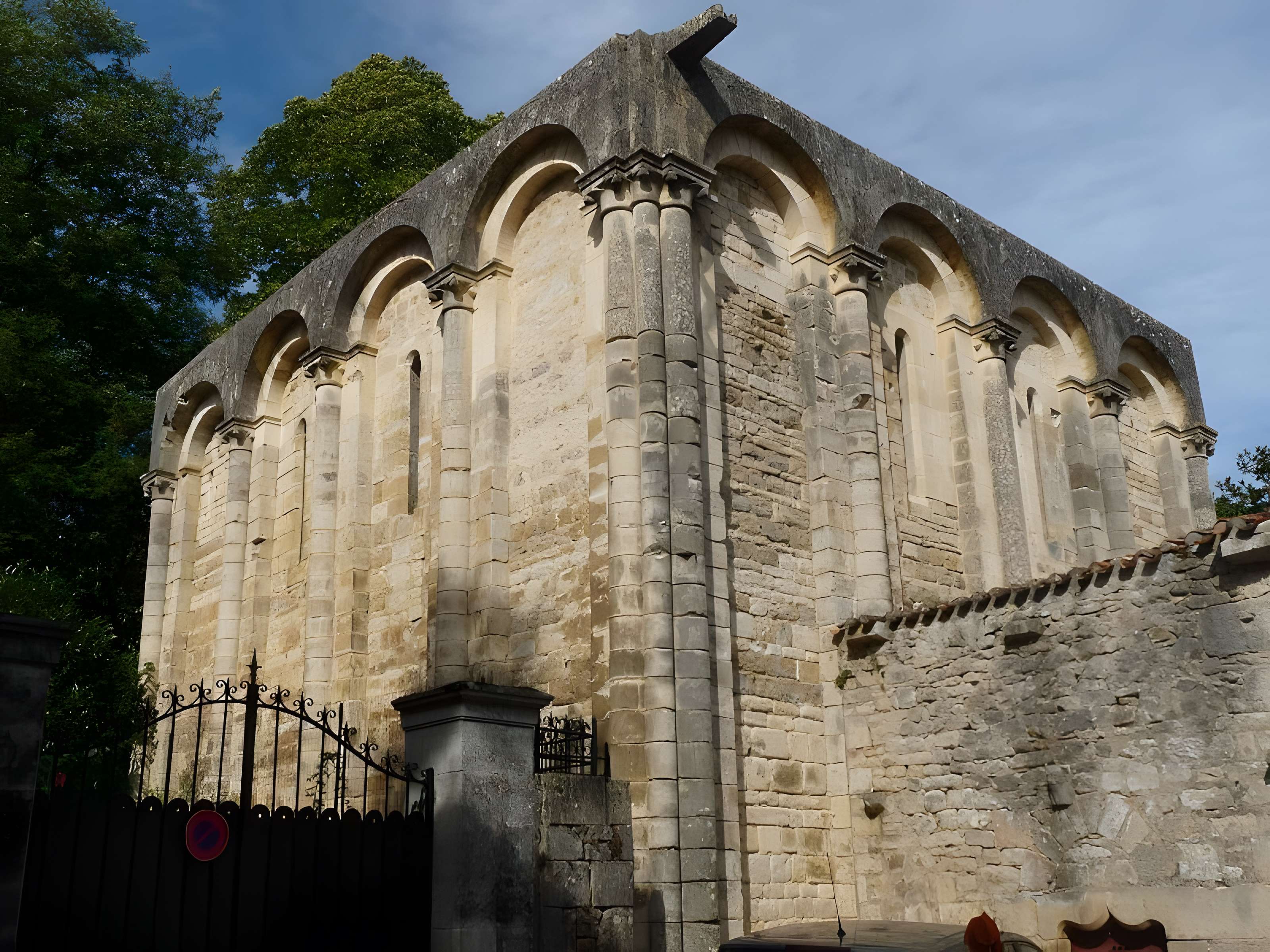 Abbaye Notre-Dame de Nanteuil 