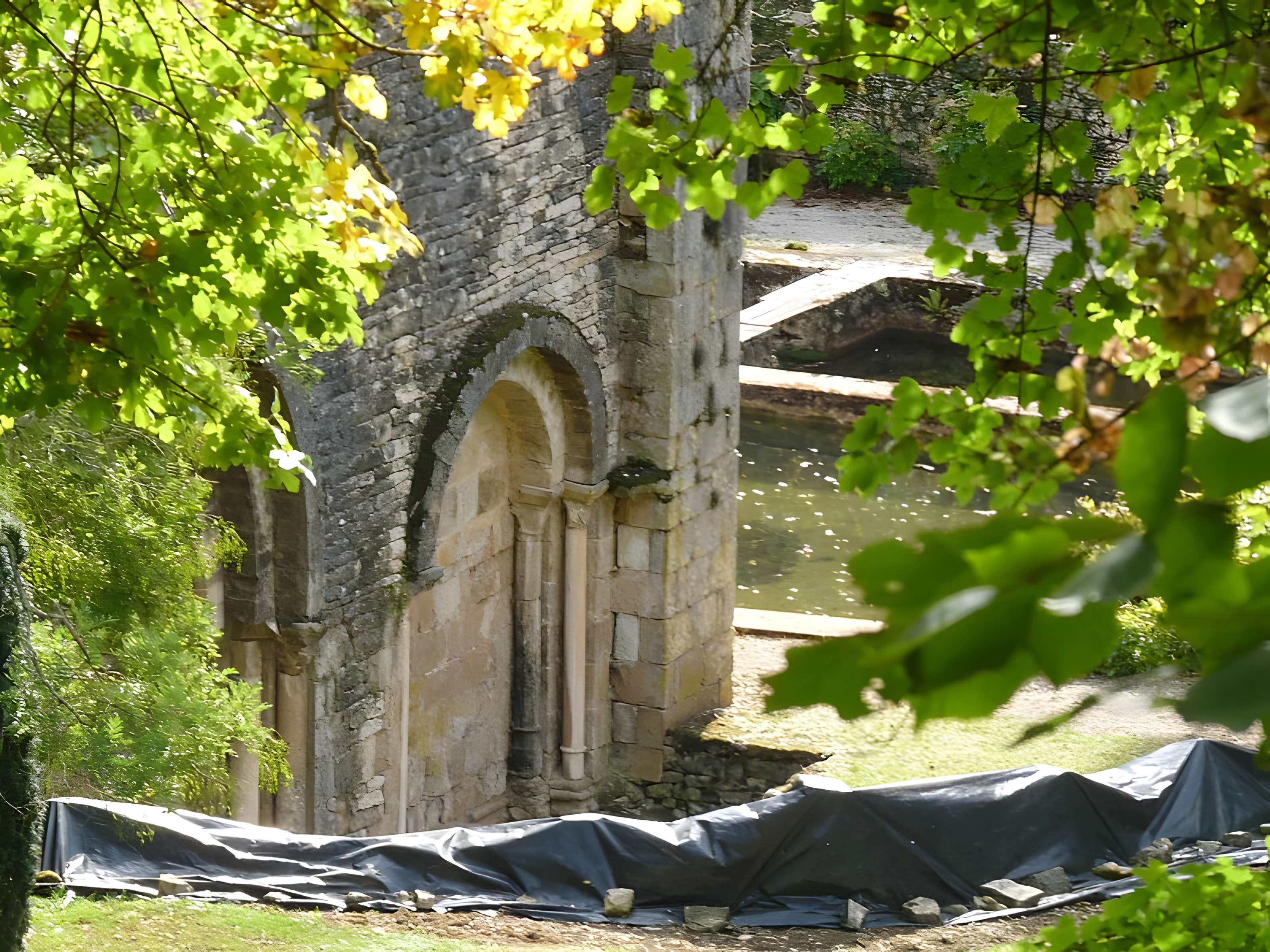 Abbaye Notre-Dame de Nanteuil