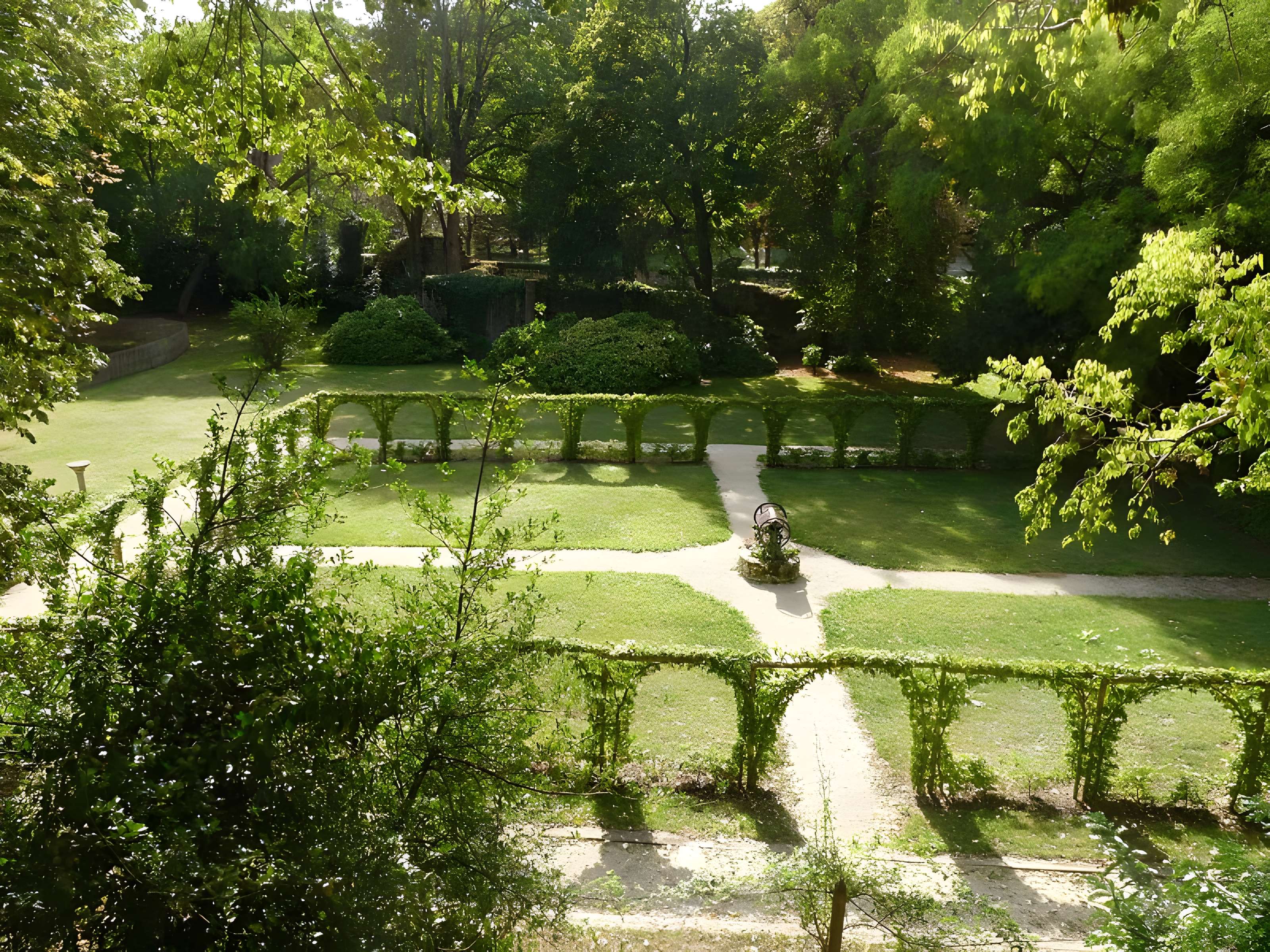 Abbaye Notre-Dame de Nanteuil