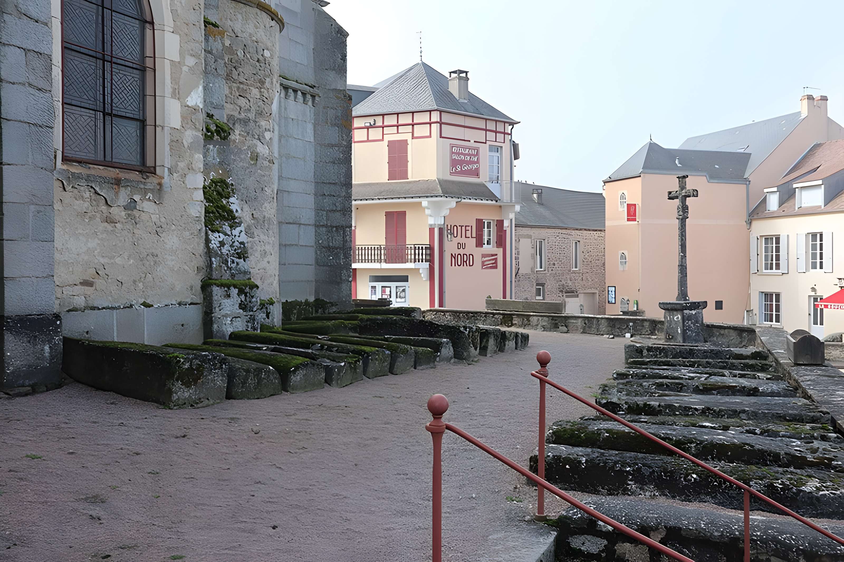 Église Saint-Georges de Quarré-les-Tombes