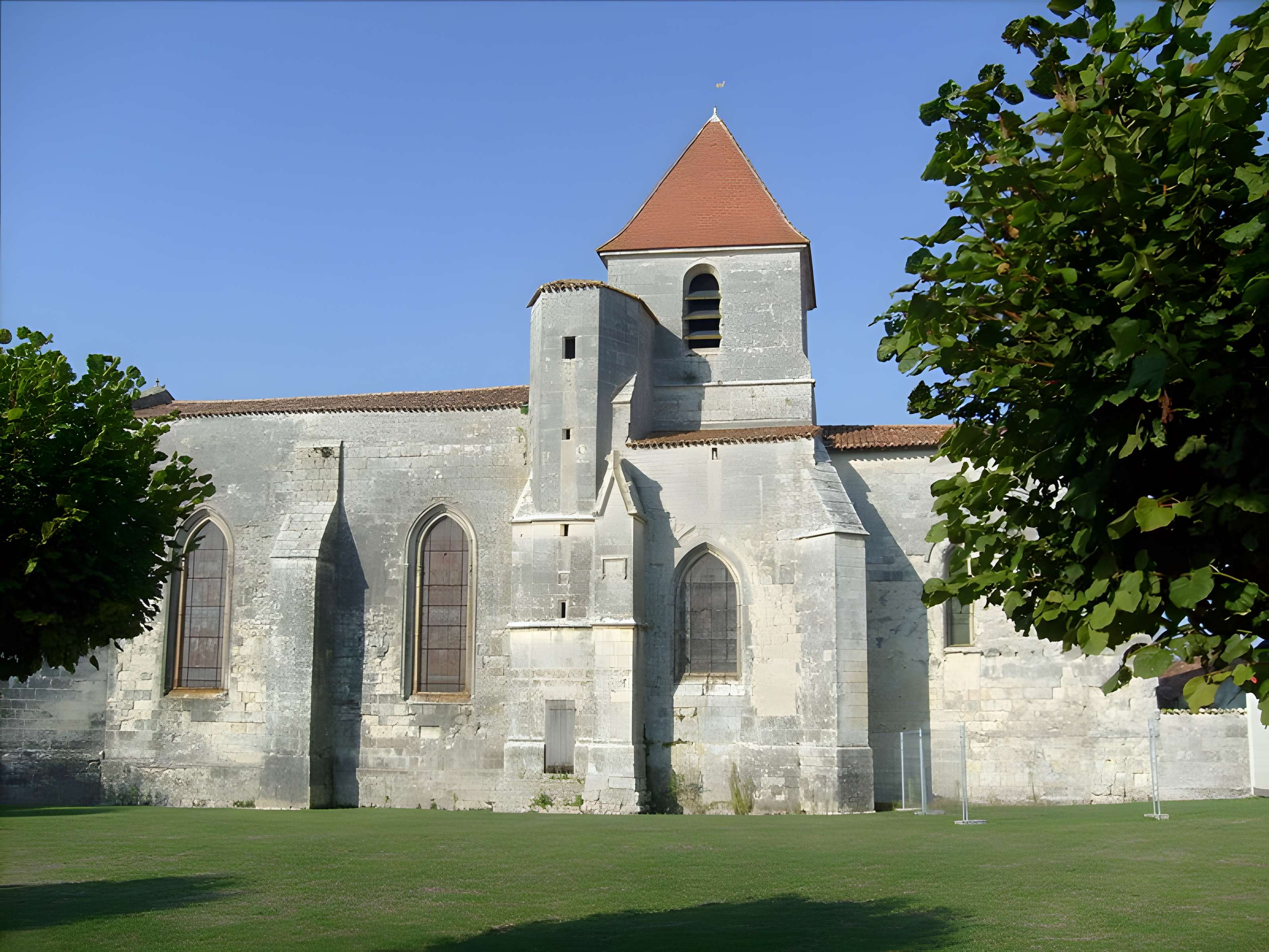 Église Saint-Georges de Saint-Georges-des-Coteaux 