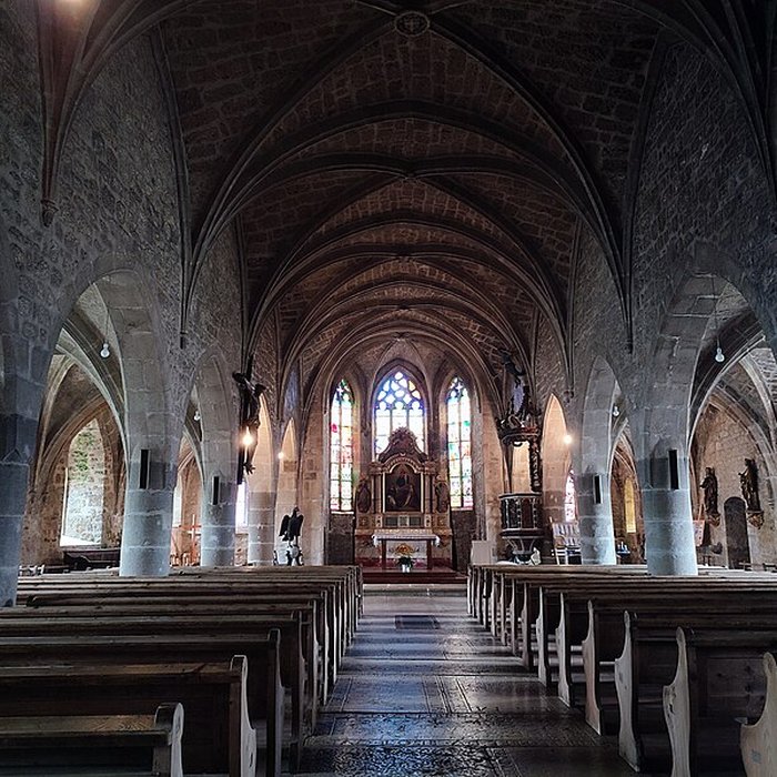 Photo de Eglise du Bizot à lexclusion du clocher moderne