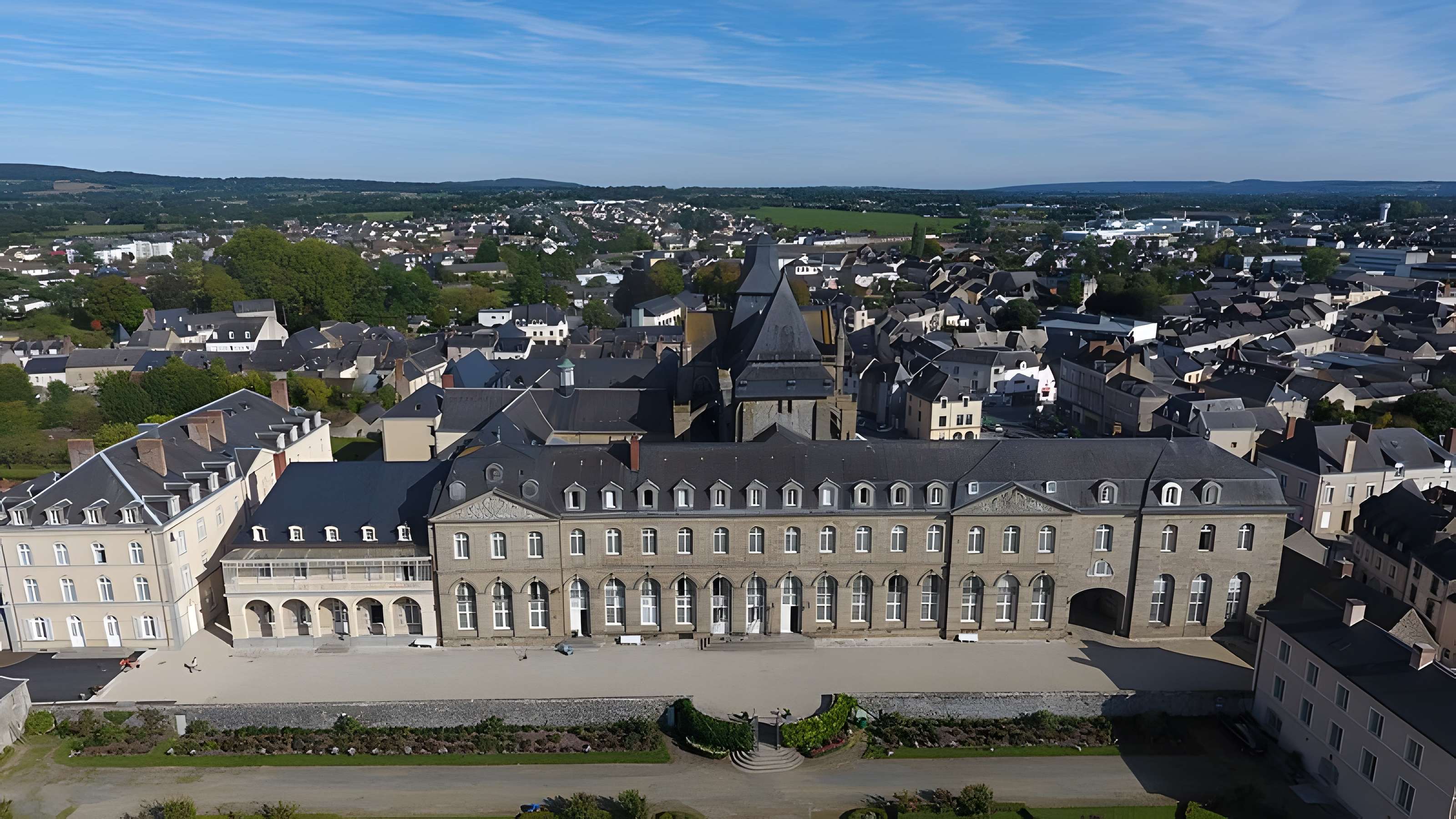 Abbaye Notre-Dame d'Évron