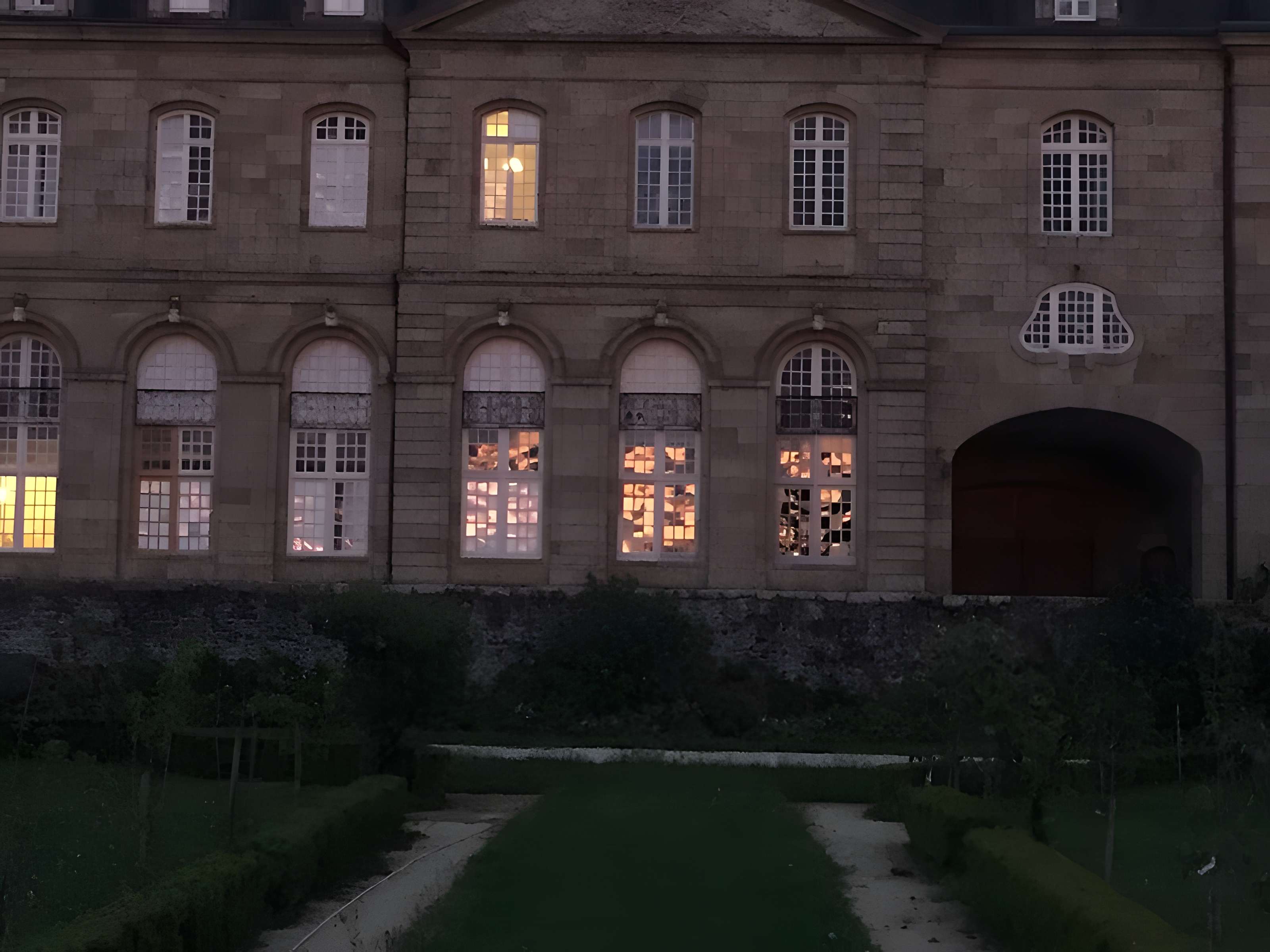 Abbaye Notre-Dame d'Évron