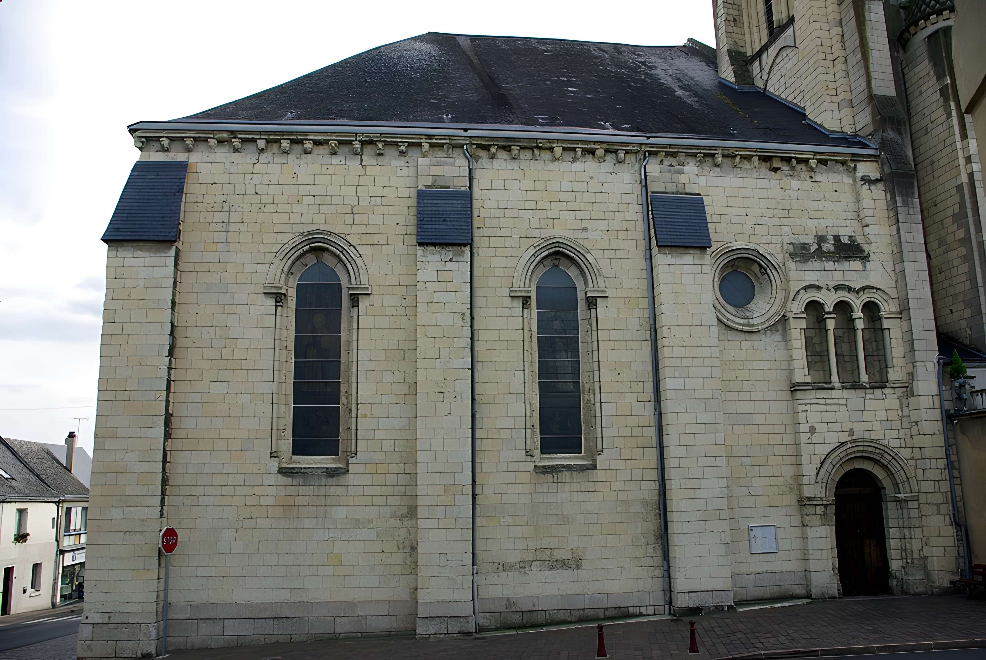 Église Saint-Germain de Bourgueil