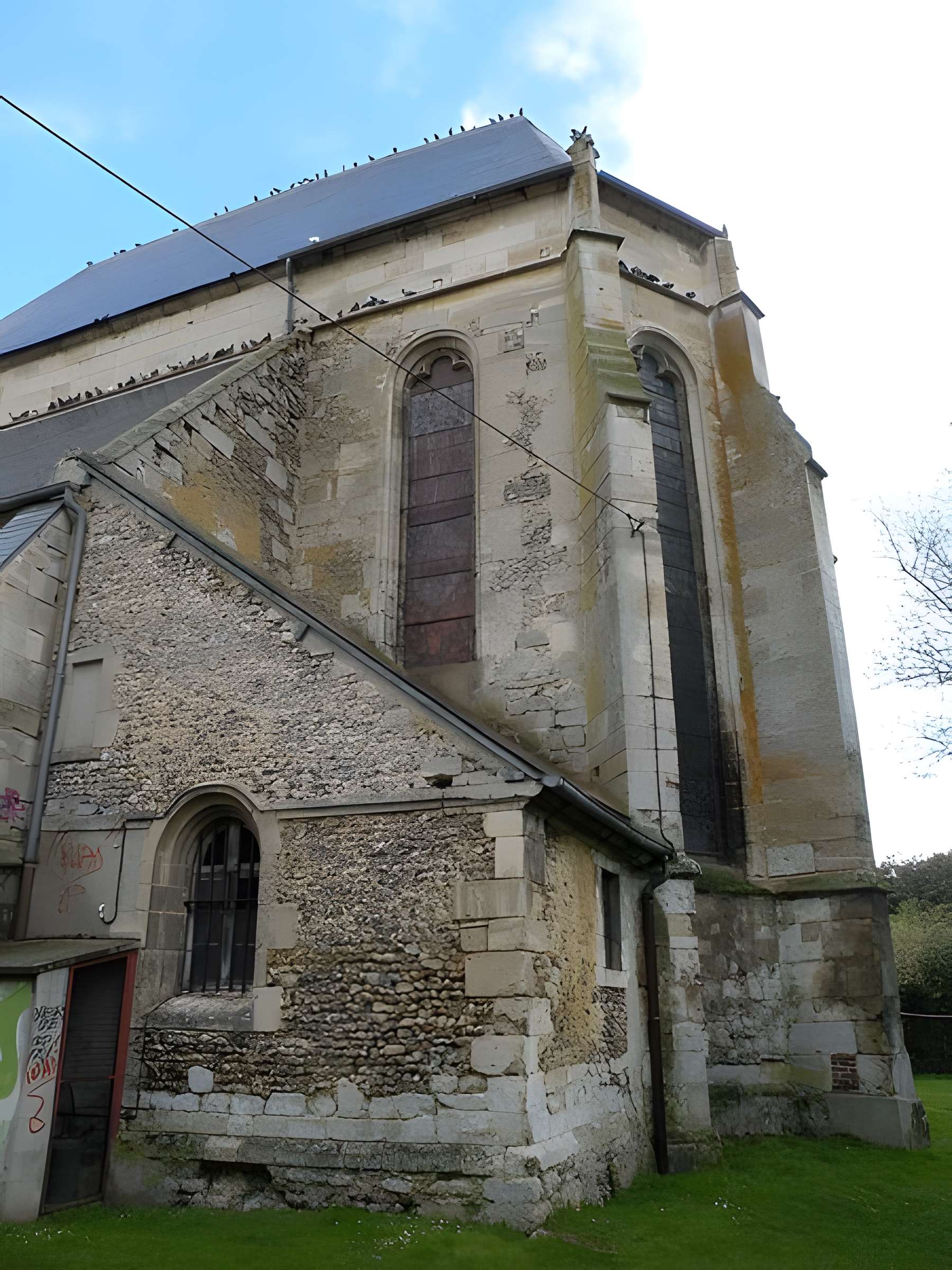 Église Saint-Germain de Fresneaux-Montchevreuil
