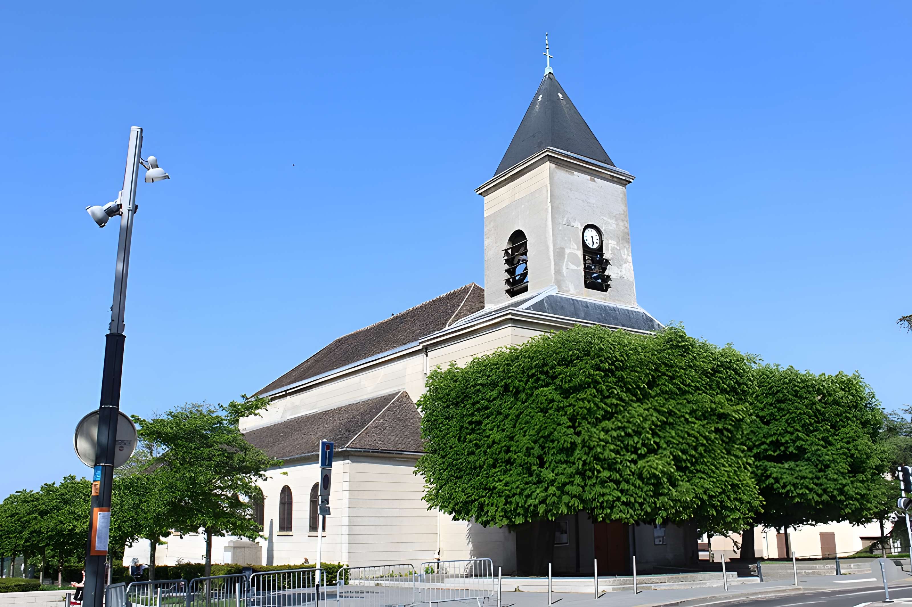 Église Saint-Germain-l'Auxerrois de Romainville