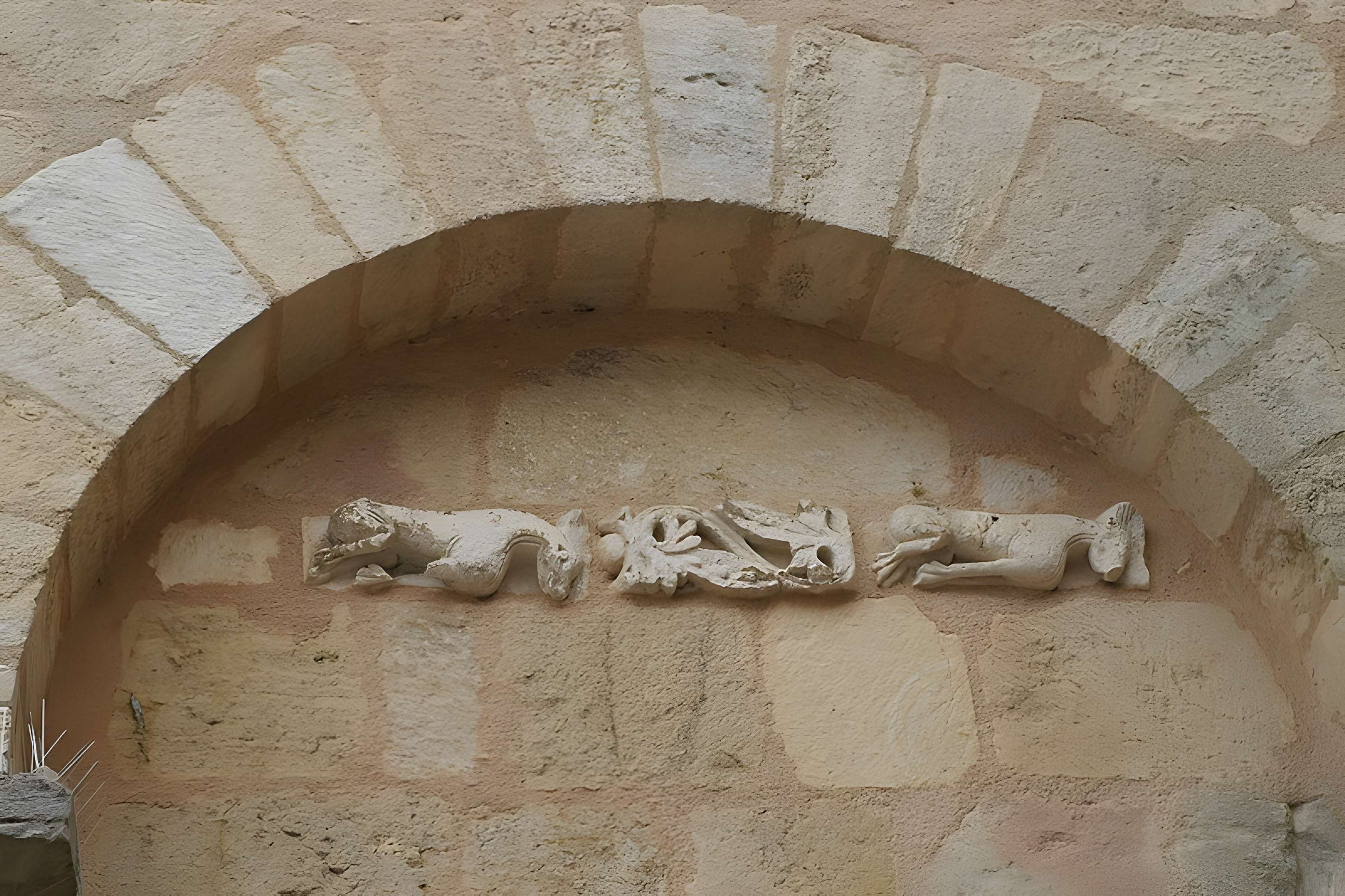 Église Saint-Gervais-et-Saint-Protais de Champagne-Saint-Hilaire