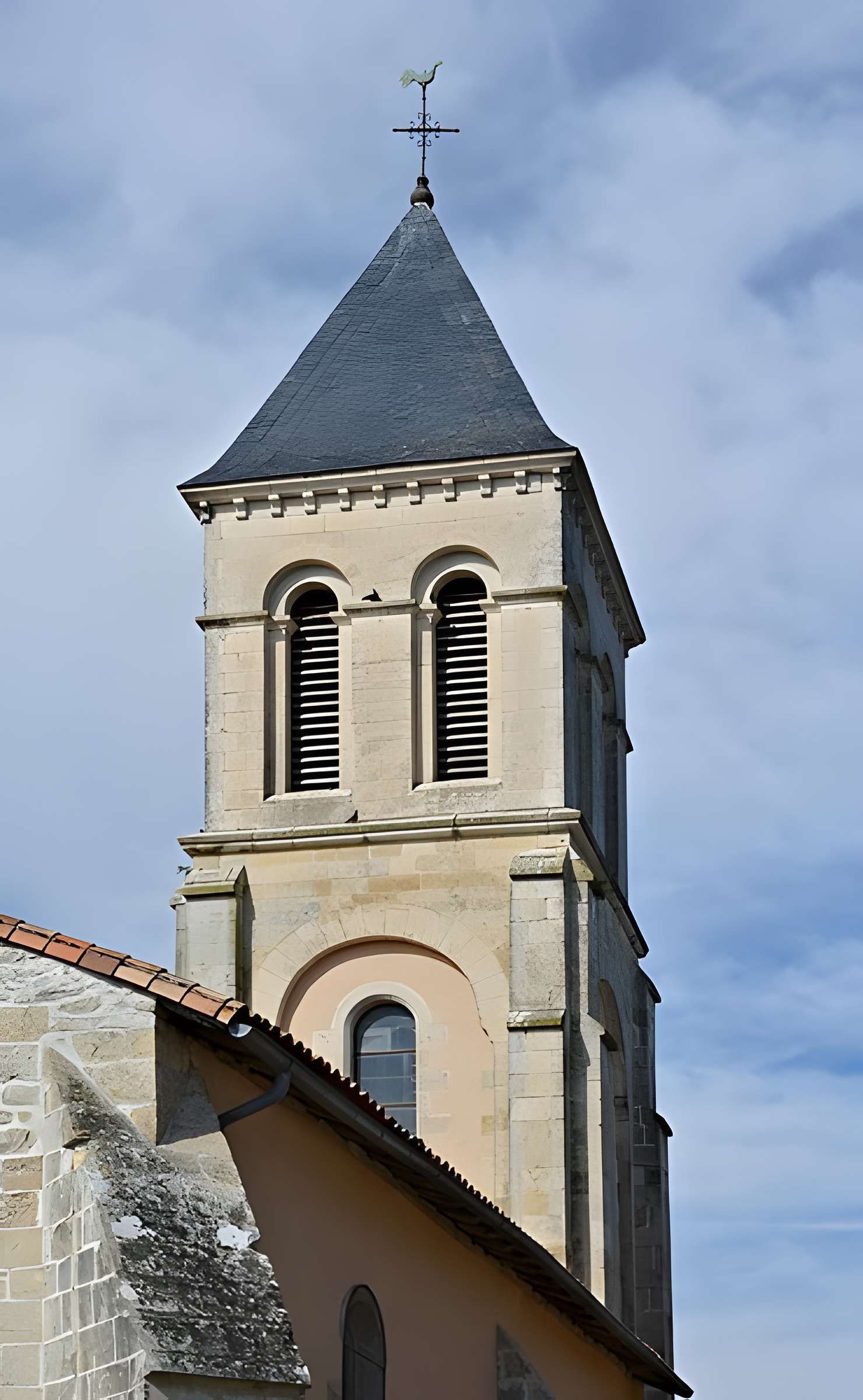 Église Saint-Gervais-et-Saint-Protais de Champagne-Saint-Hilaire