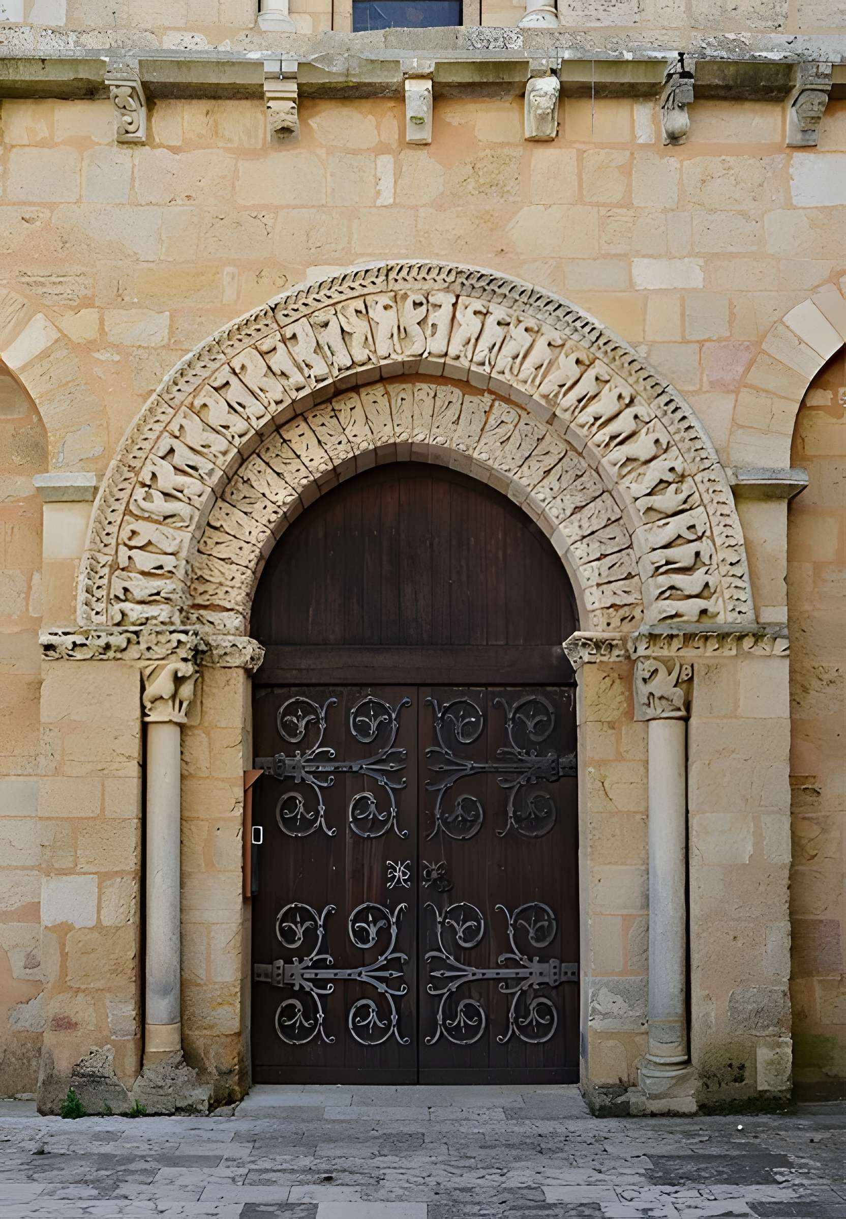 Église Saint-Gervais-et-Saint-Protais de Champagne-Saint-Hilaire