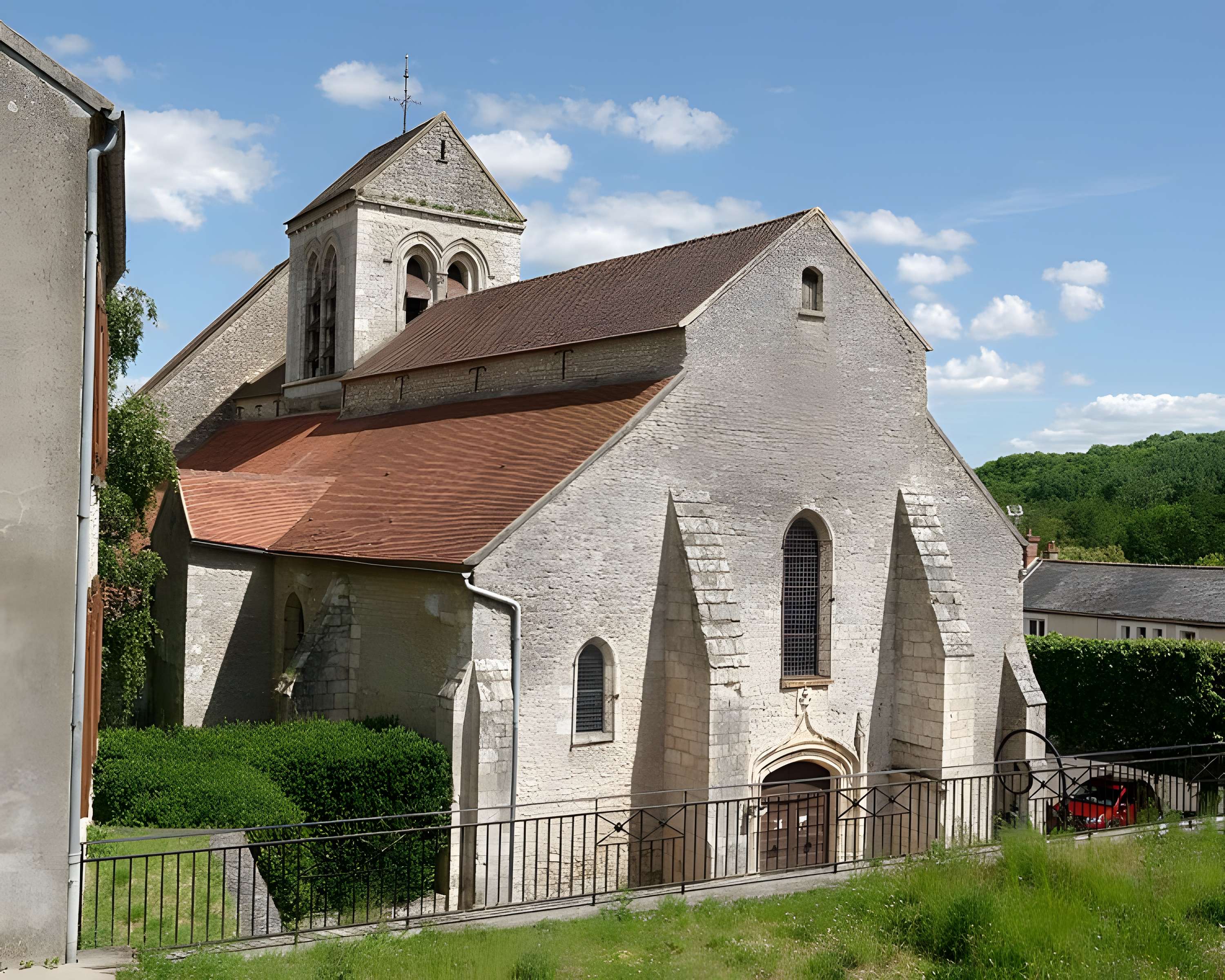 Église Saint-Gervais-et-Saint-Protais de Guillerval 