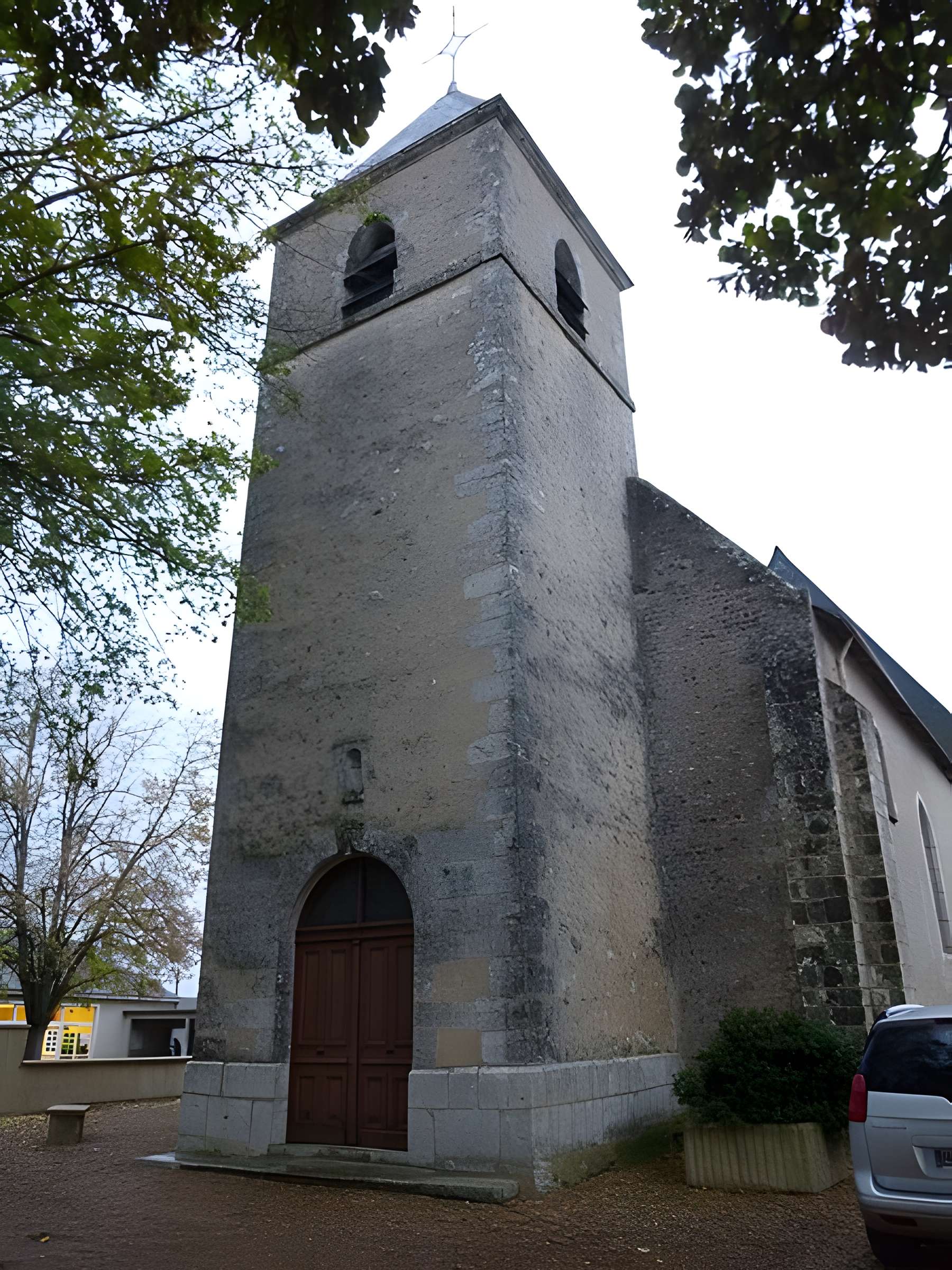Église Saint-Gervais-et-Saint-Protais de Naveil