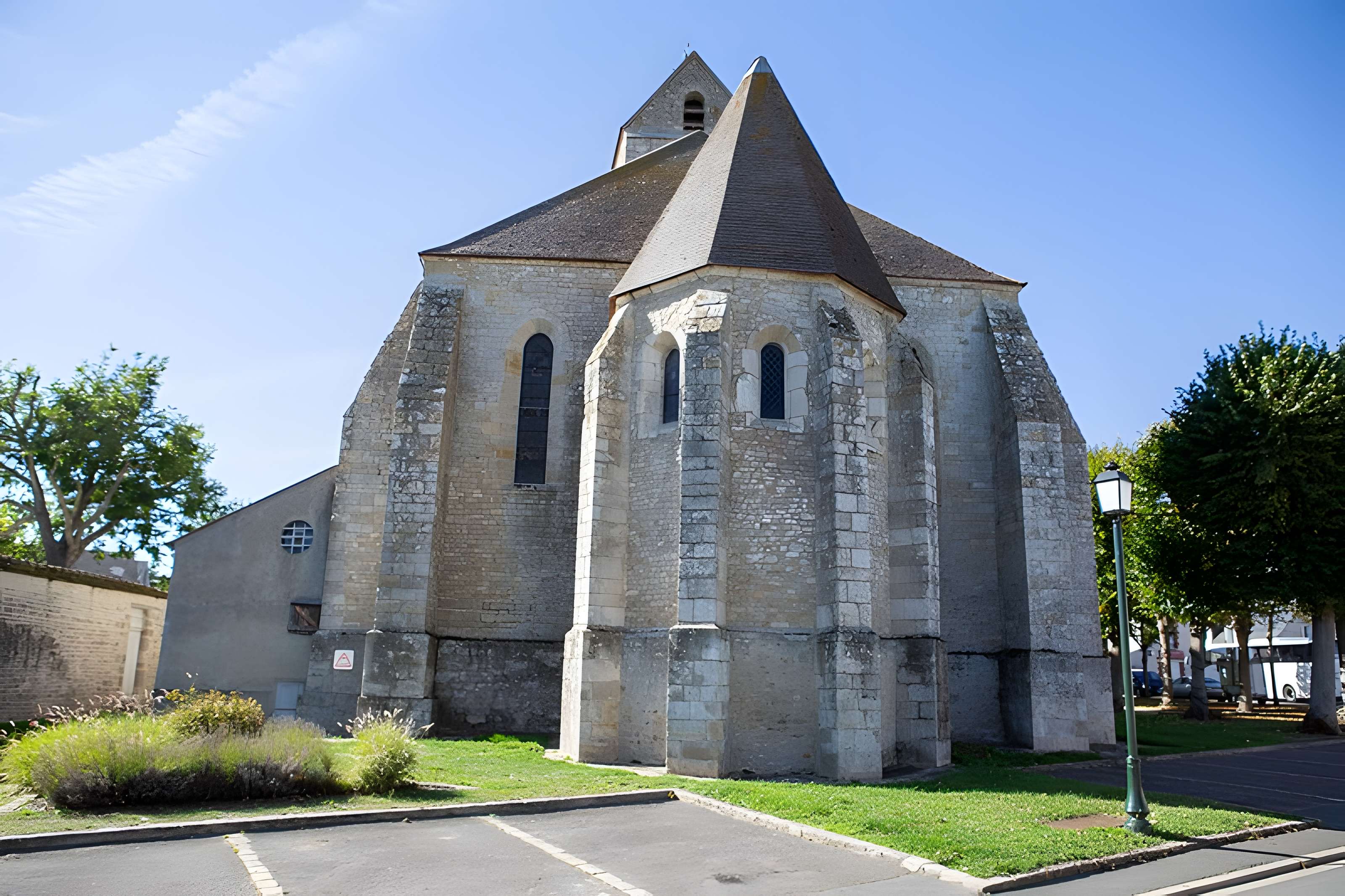 Église Saint-Gervais-et-Saint-Protais de Pithiviers-le-Vieil