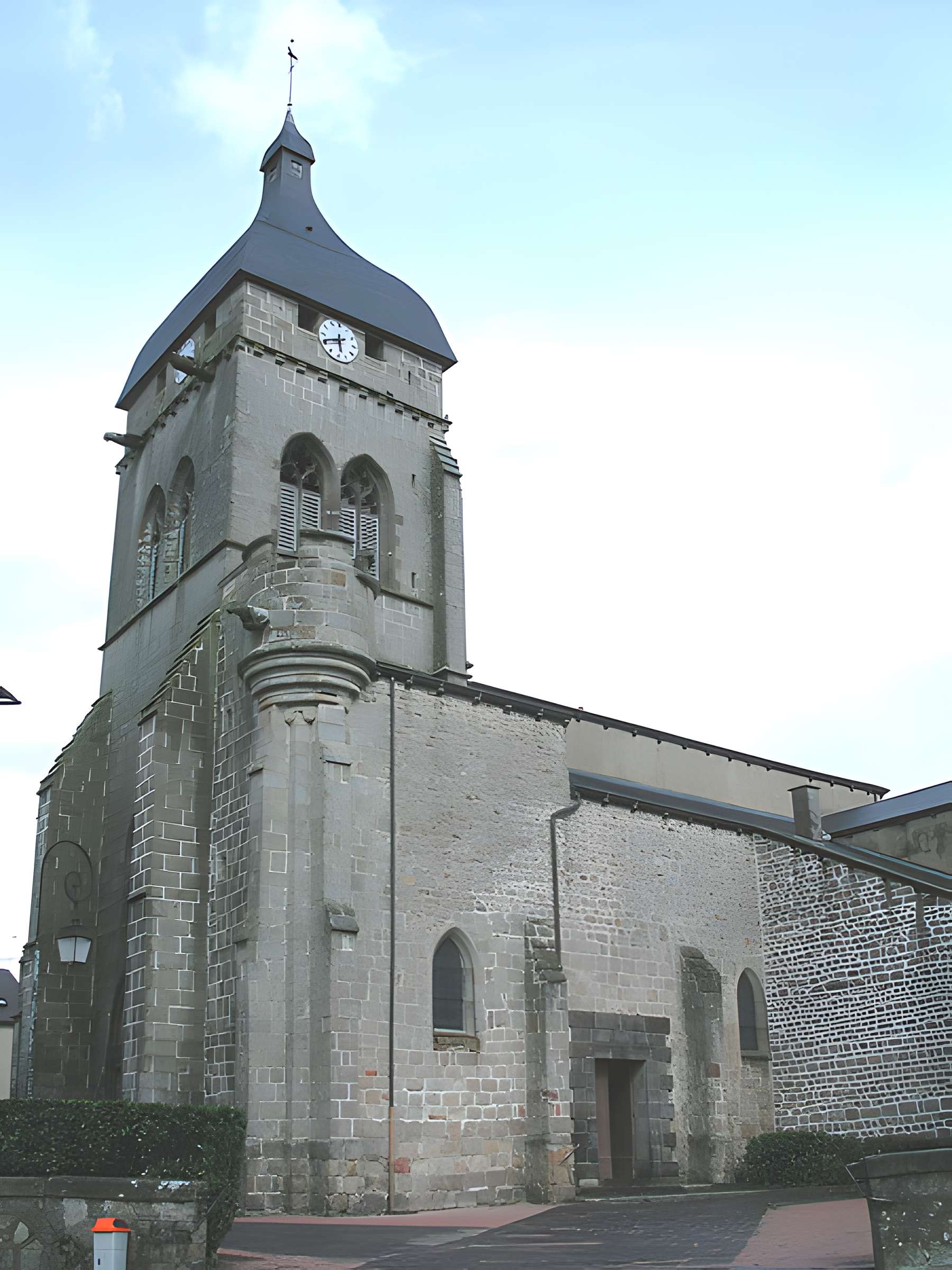 Église Saint-Gervais-et-Saint-Protais de Saint-Gervais-d'Auvergne