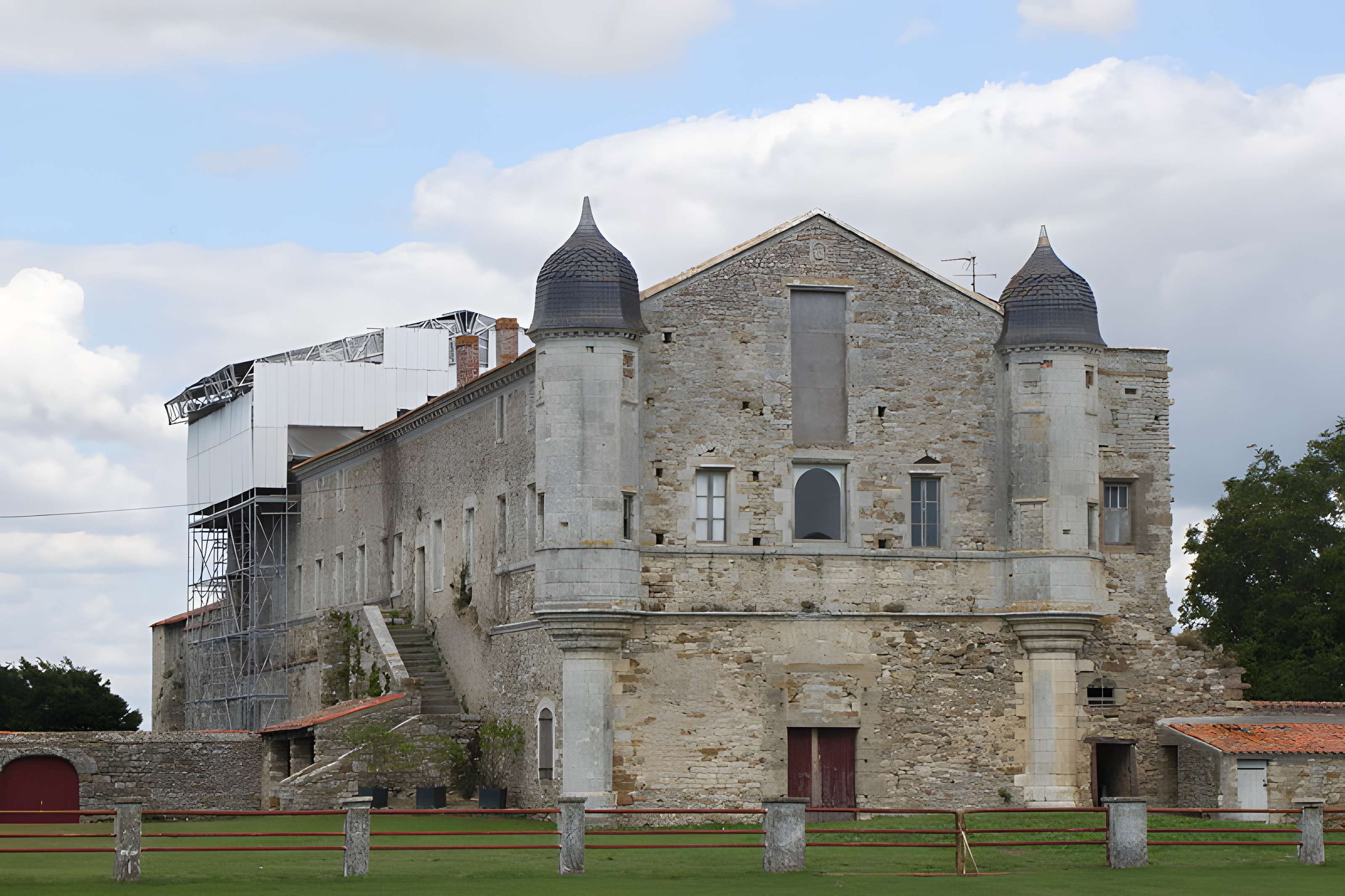 Abbaye royale Notre-Dame de Lieu-Dieu