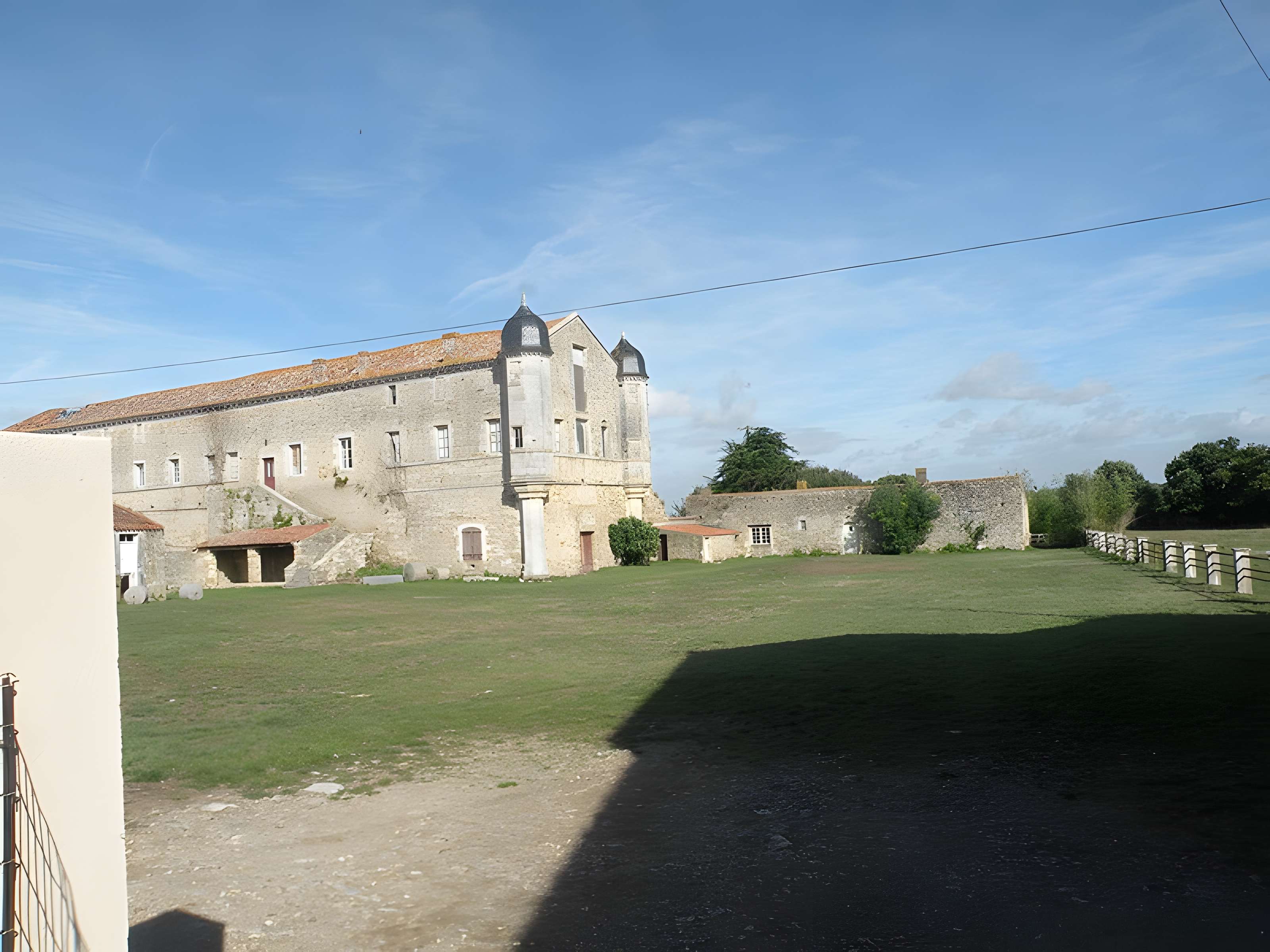 Abbaye royale Notre-Dame de Lieu-Dieu