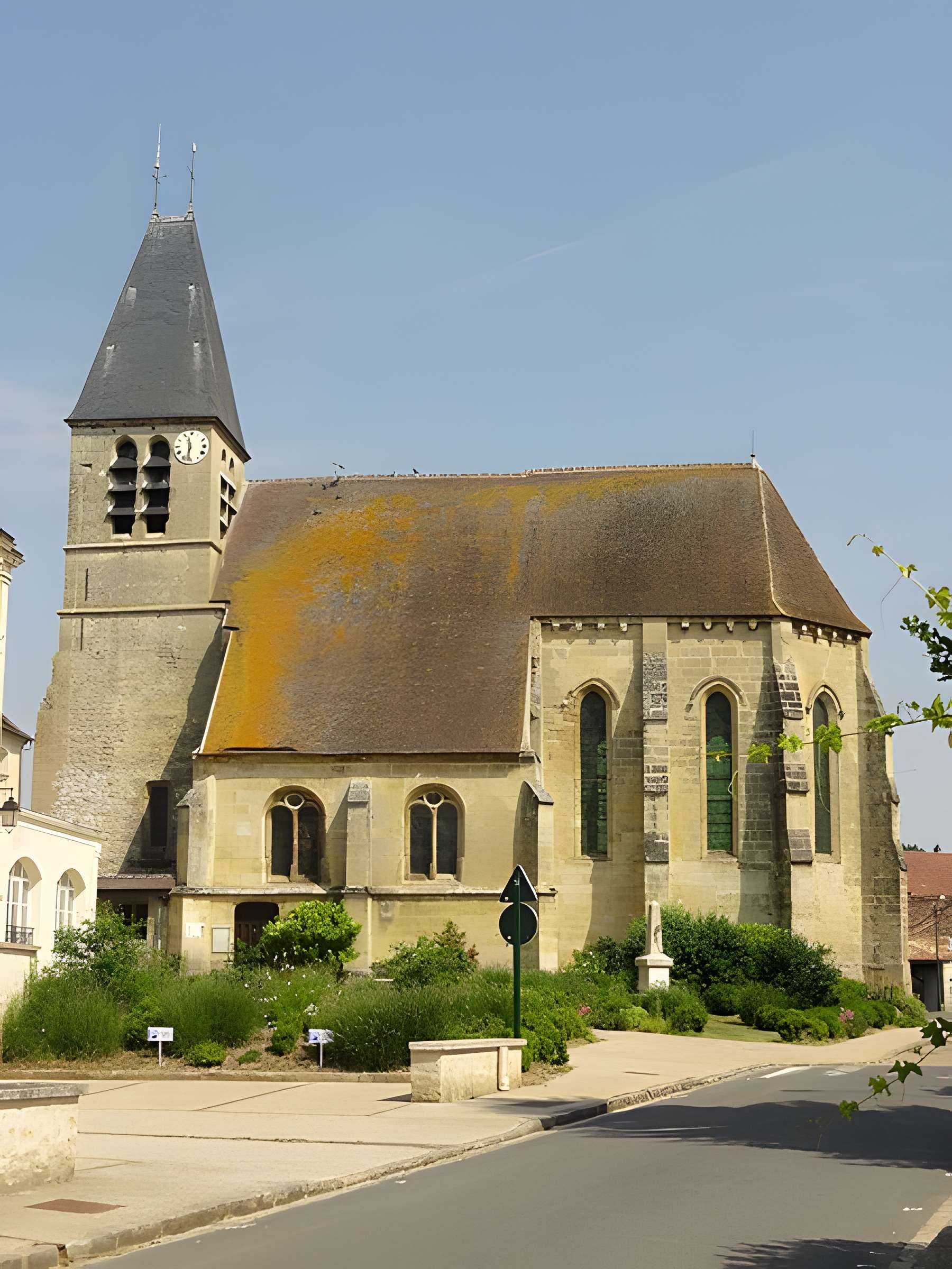 Église Saint-Gildard de Longuesse