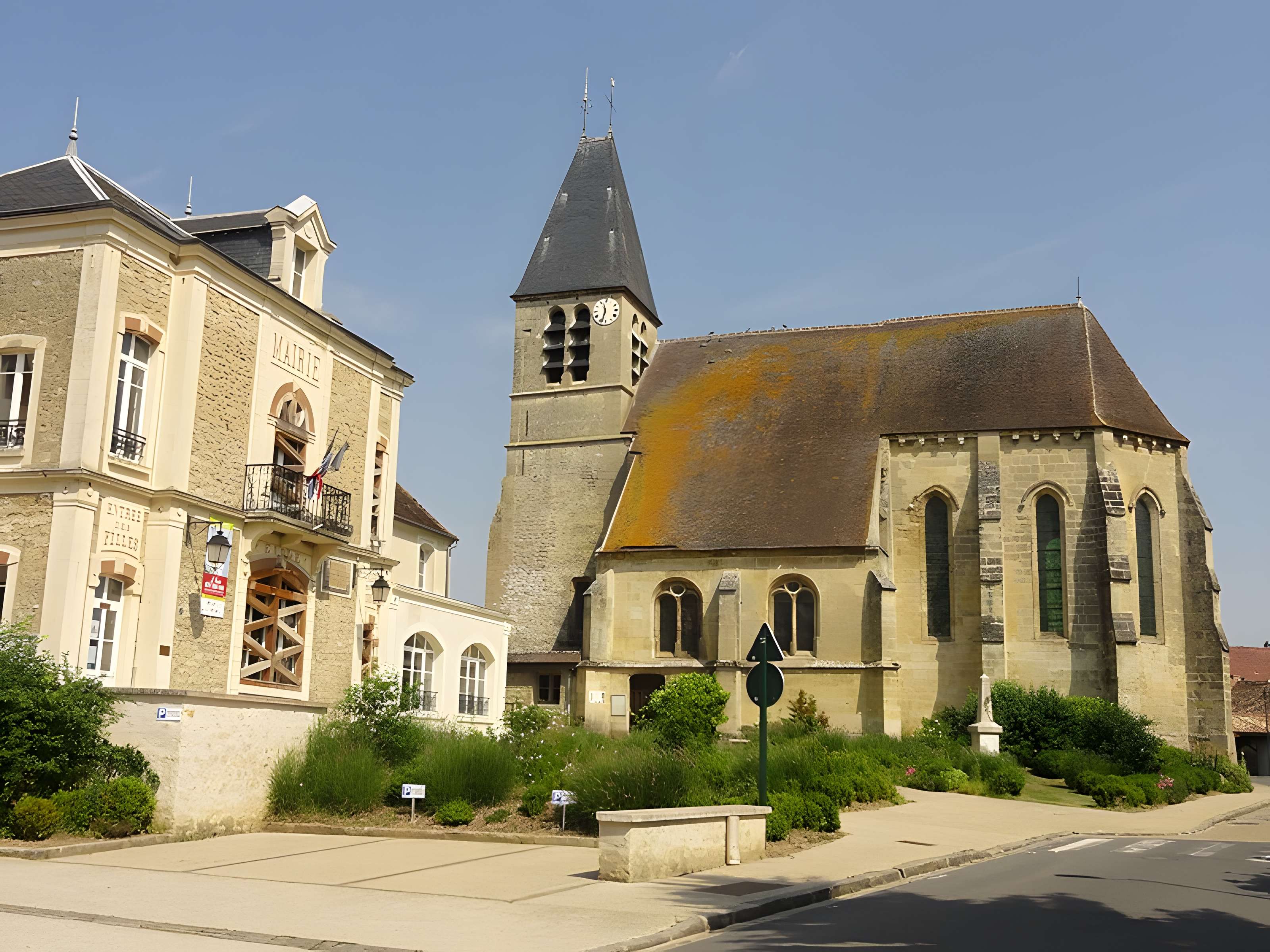 Église Saint-Gildard de Longuesse