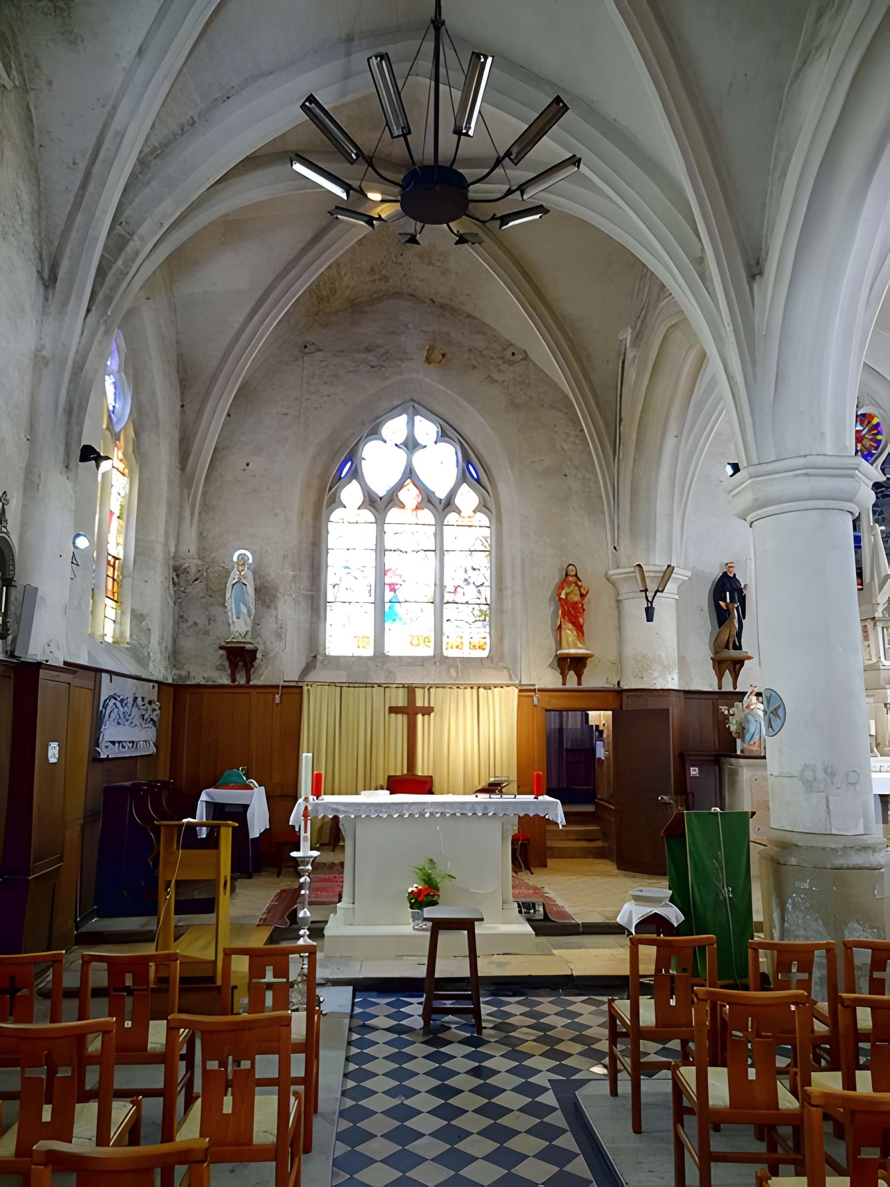 Église Saint-Gilles de Fleurines