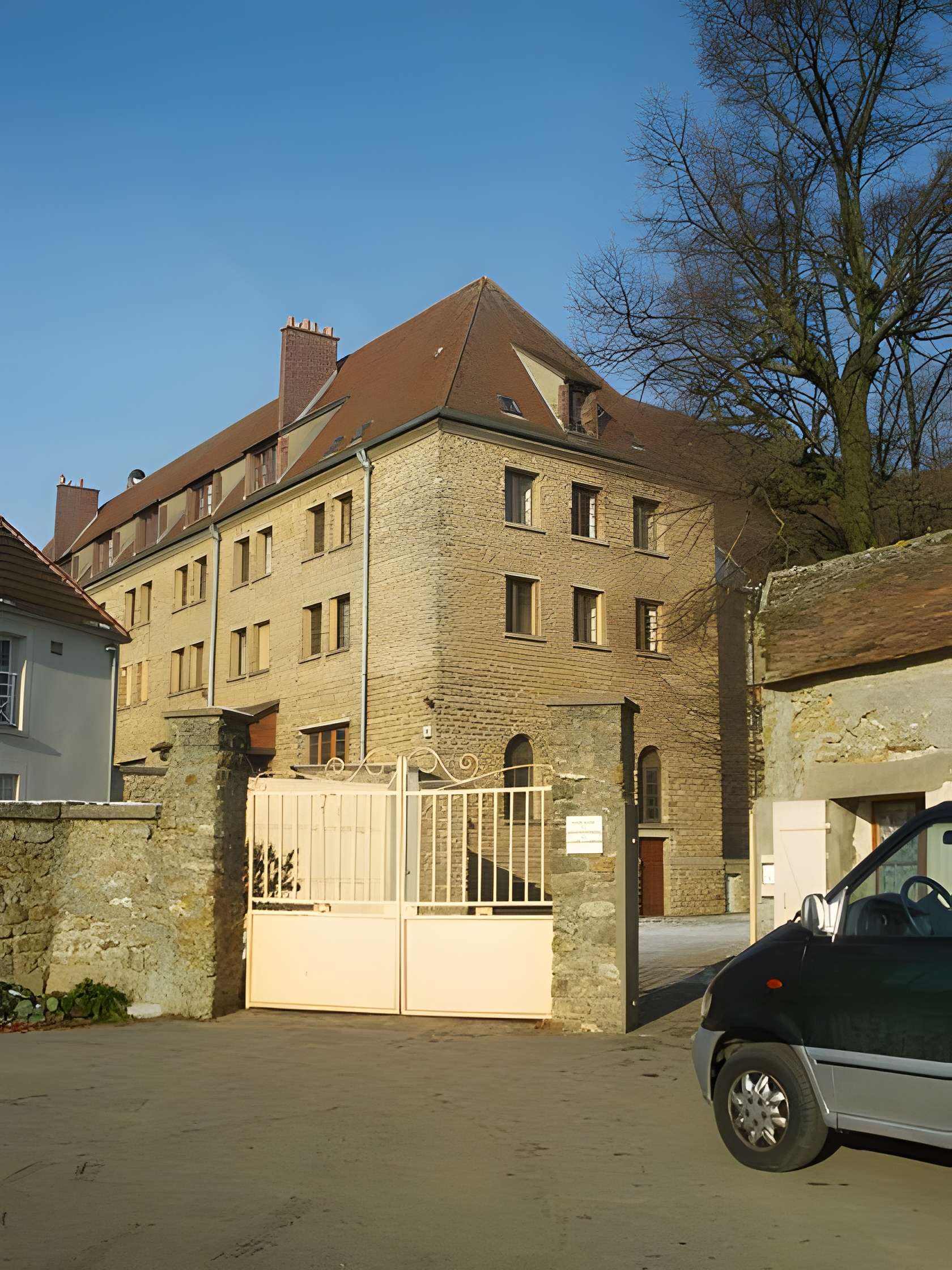 Abbaye Saint Louis du Temple de Limon 