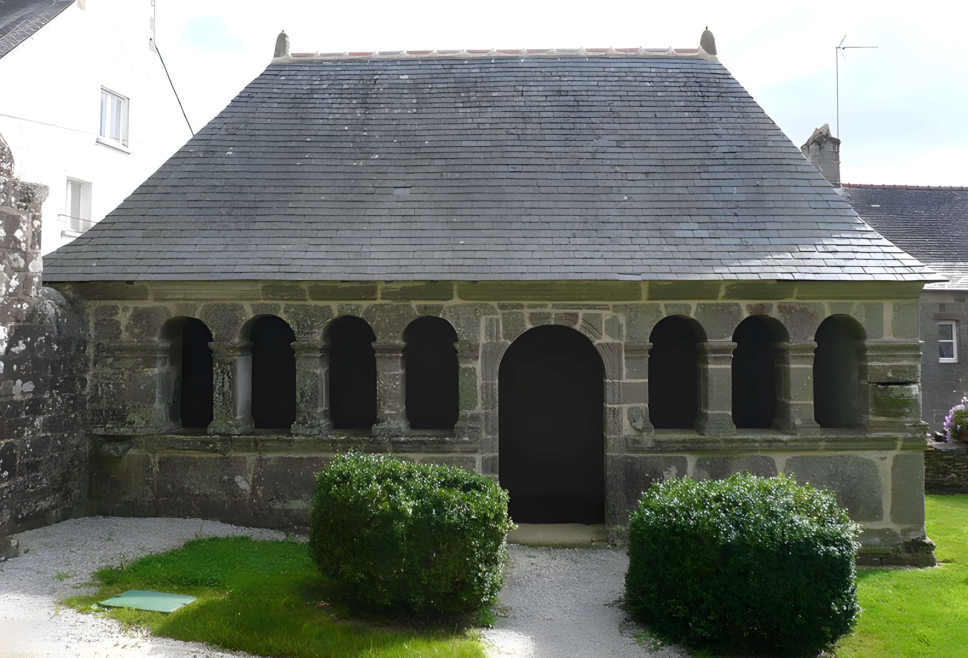 Église Saint-Guénaël d'Ergué-Gabéric