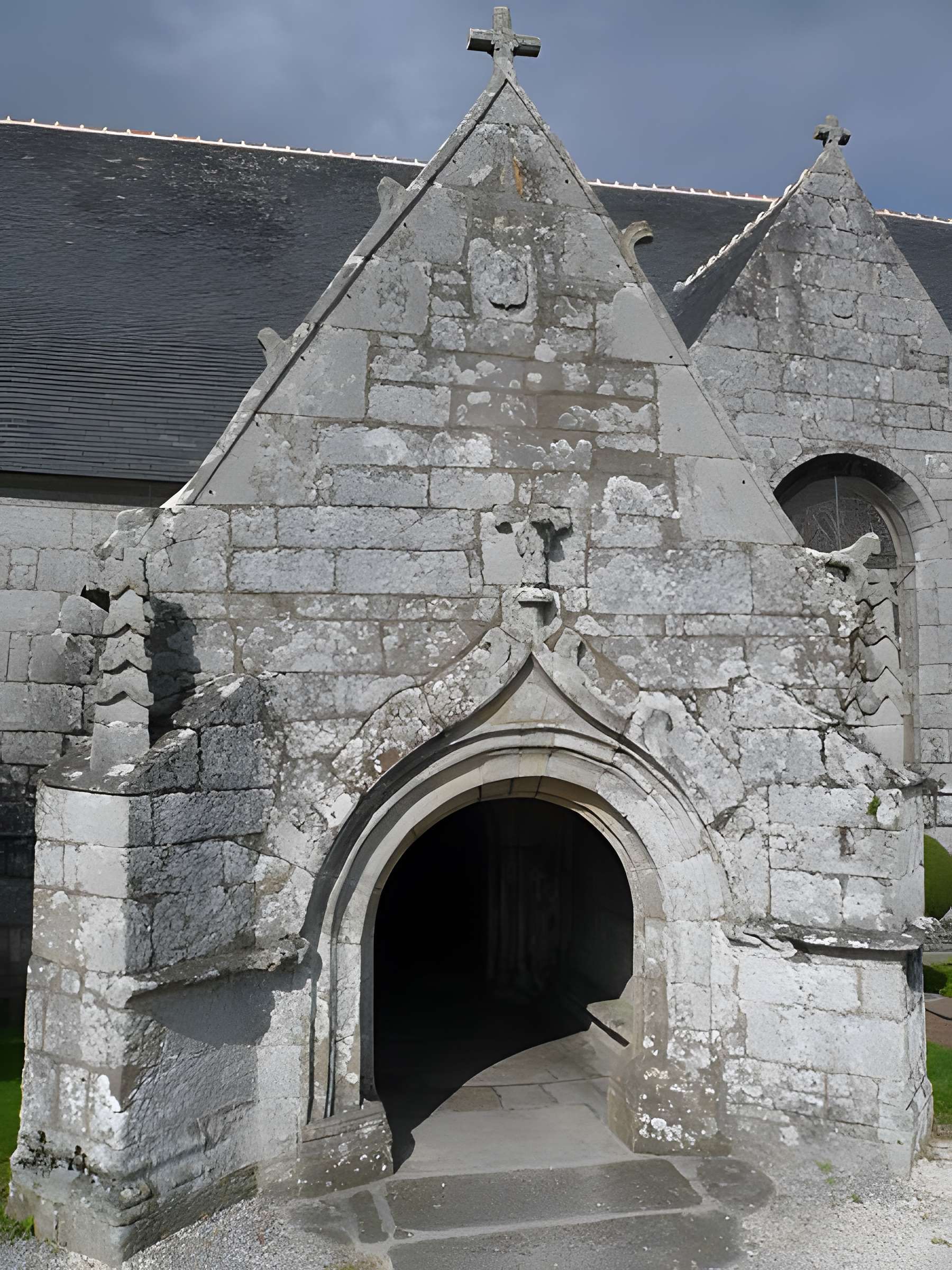 Église Saint-Guénaël d'Ergué-Gabéric