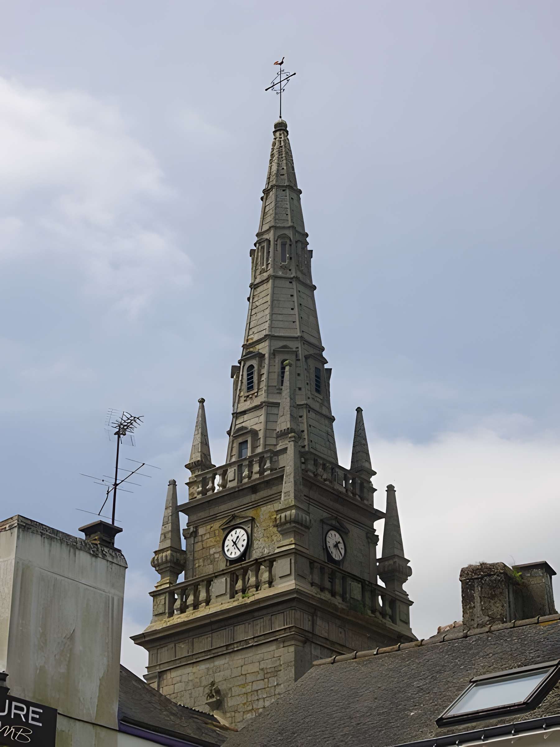 Église Saint-Guigner de Pluvigner