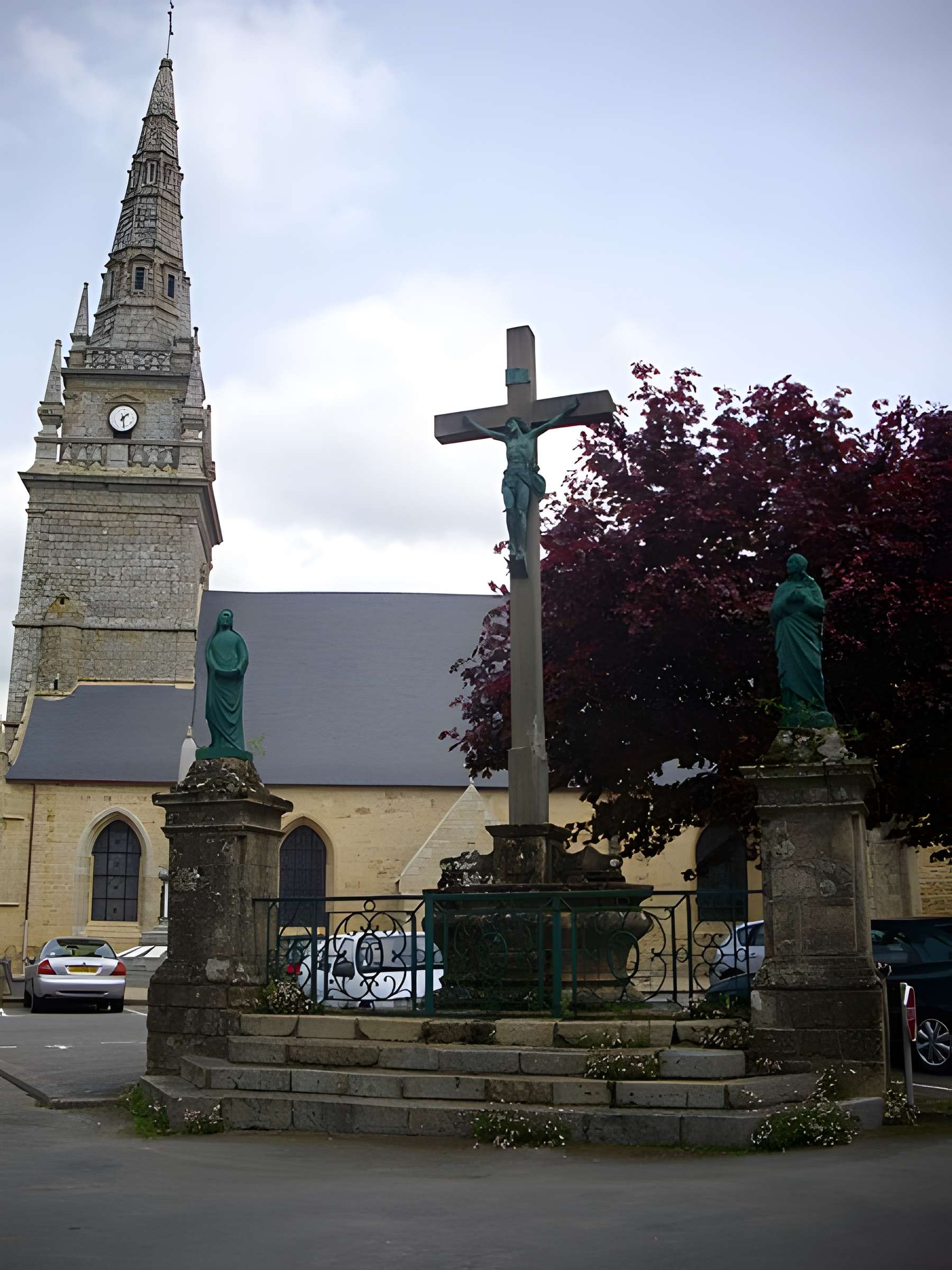 Église Saint-Guigner de Pluvigner