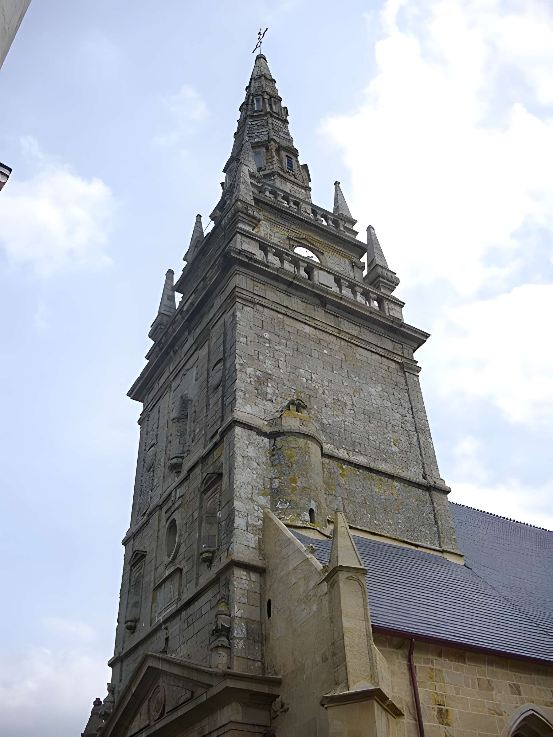 Église Saint-Guigner de Pluvigner