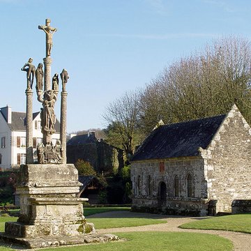 Église Saint-Hernin de Saint-Hernin