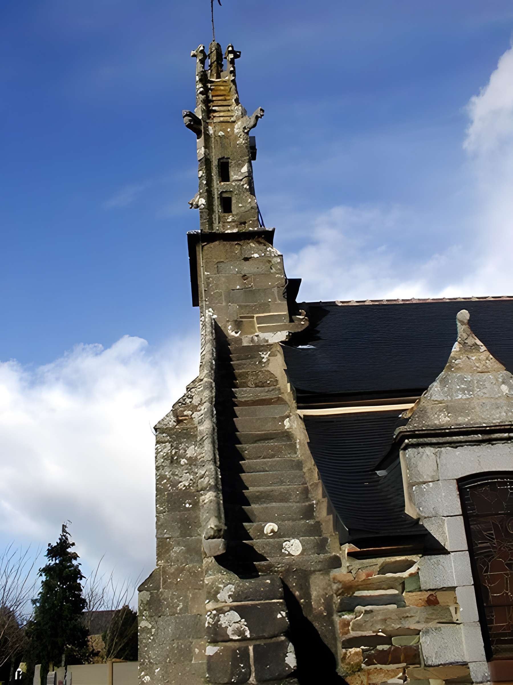 Église Saint-Hervé de Quemperven