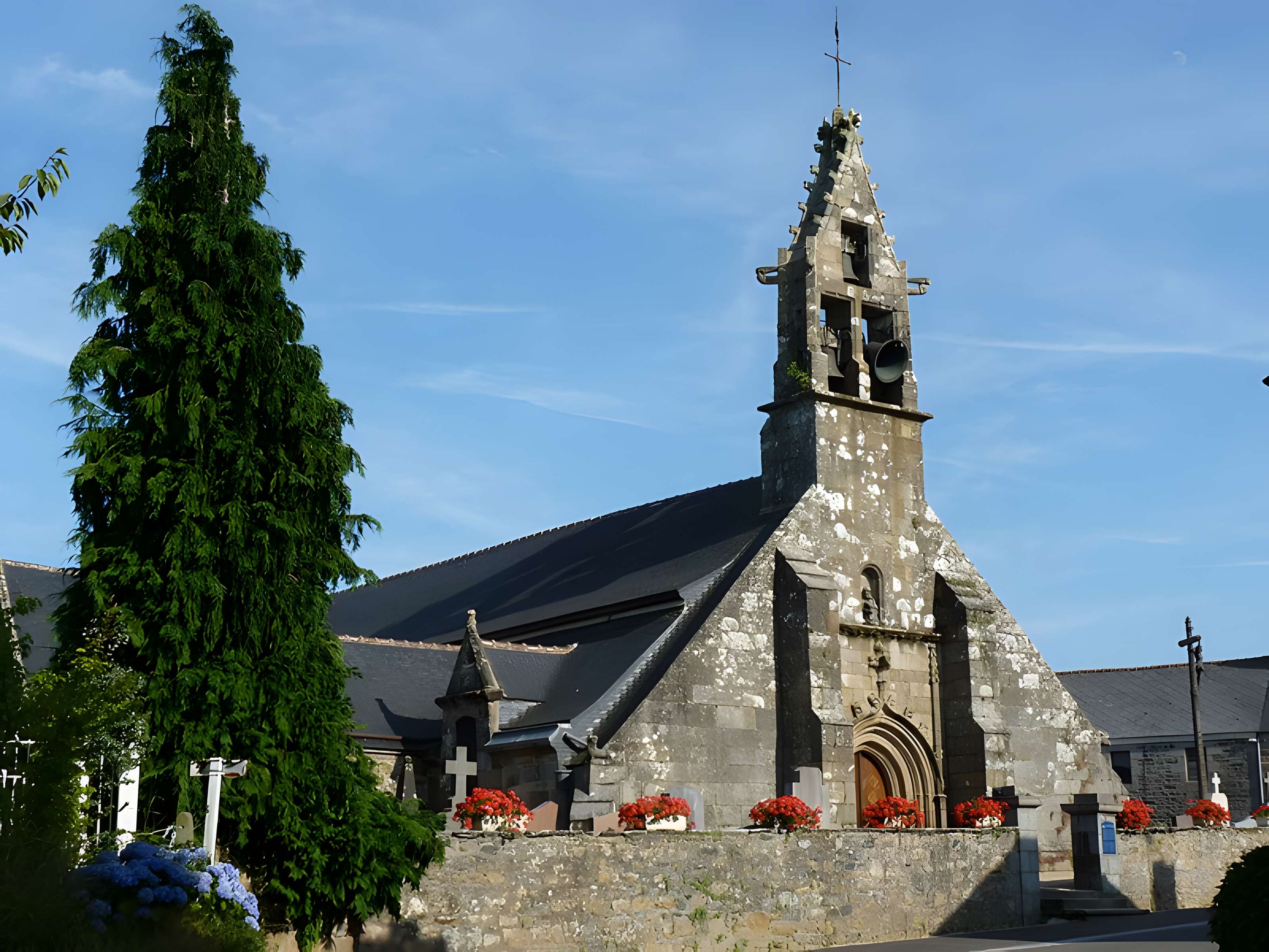 Église Saint-Hervé de Quemperven