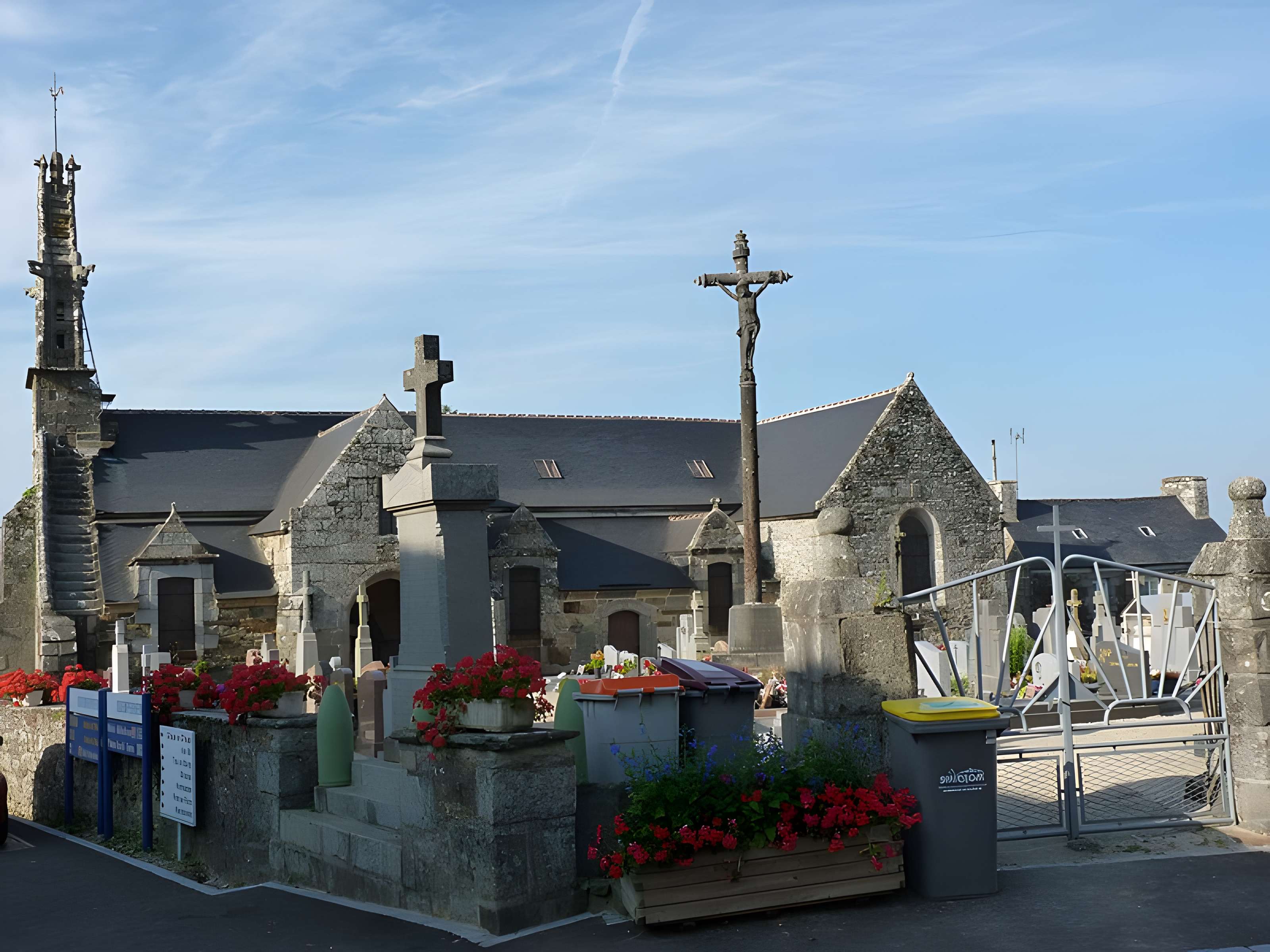 Église Saint-Hervé de Quemperven
