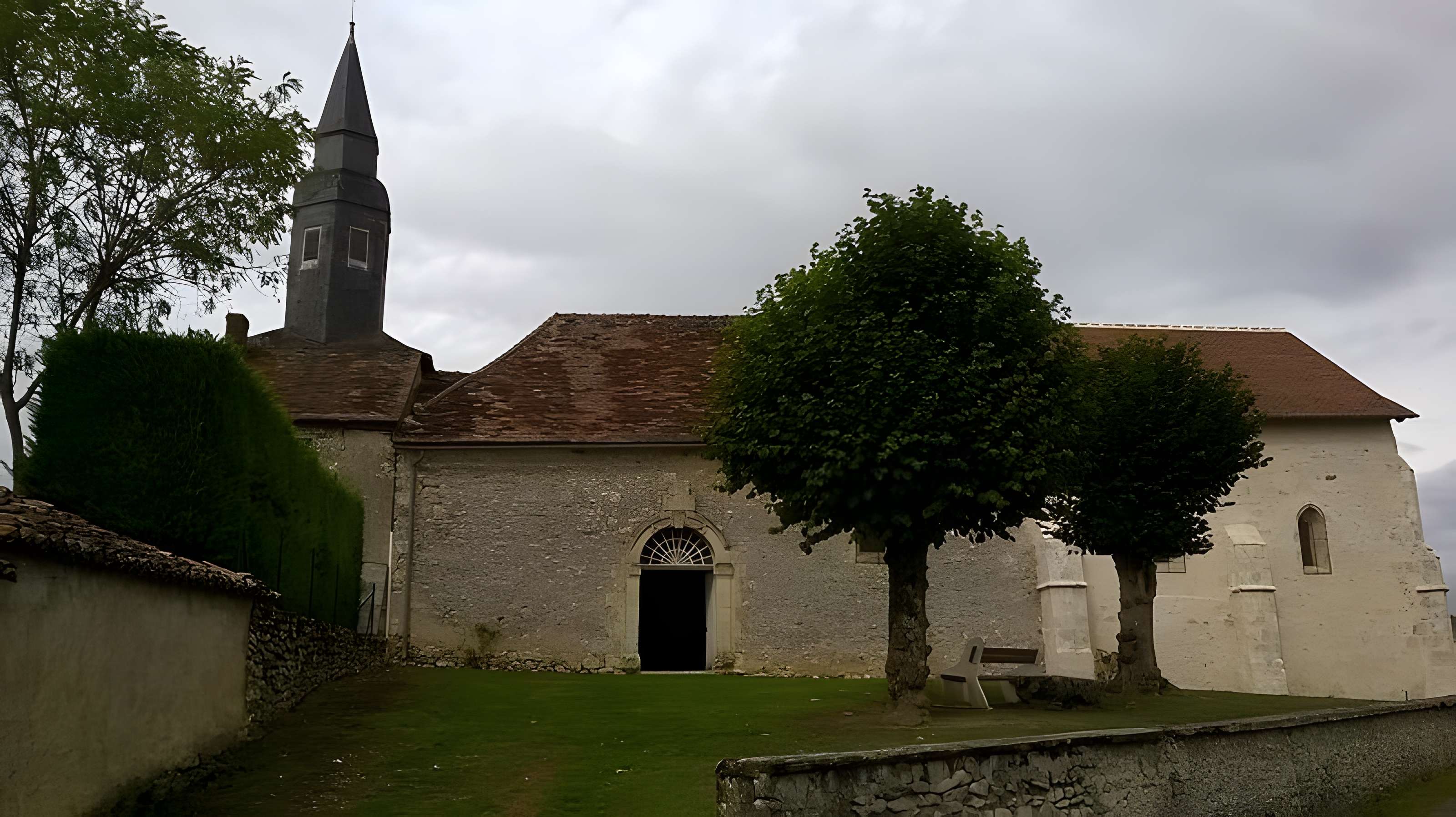 Église Saint-Hilaire de Cenan 