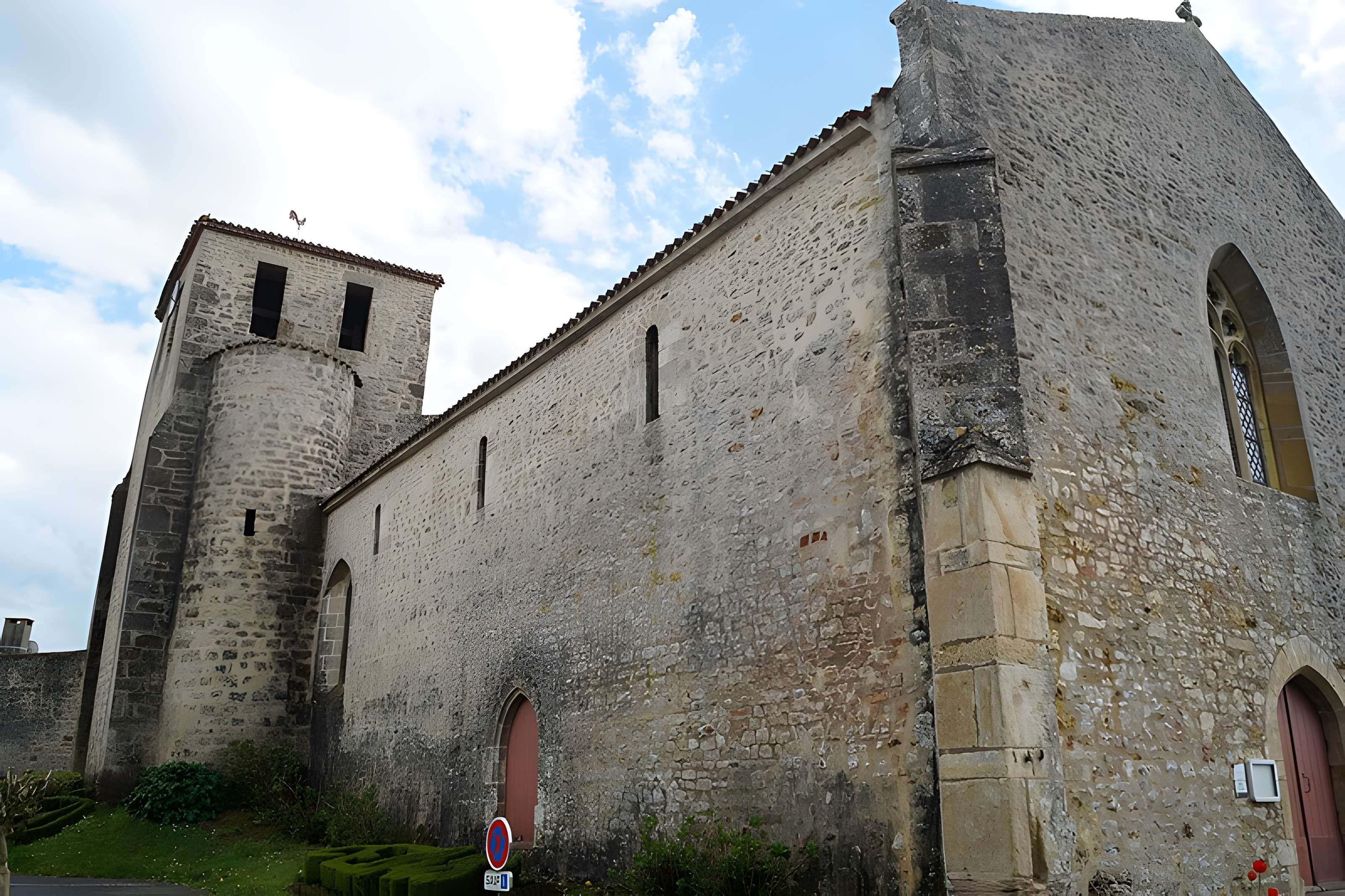 Église Saint-Hilaire de Cezais