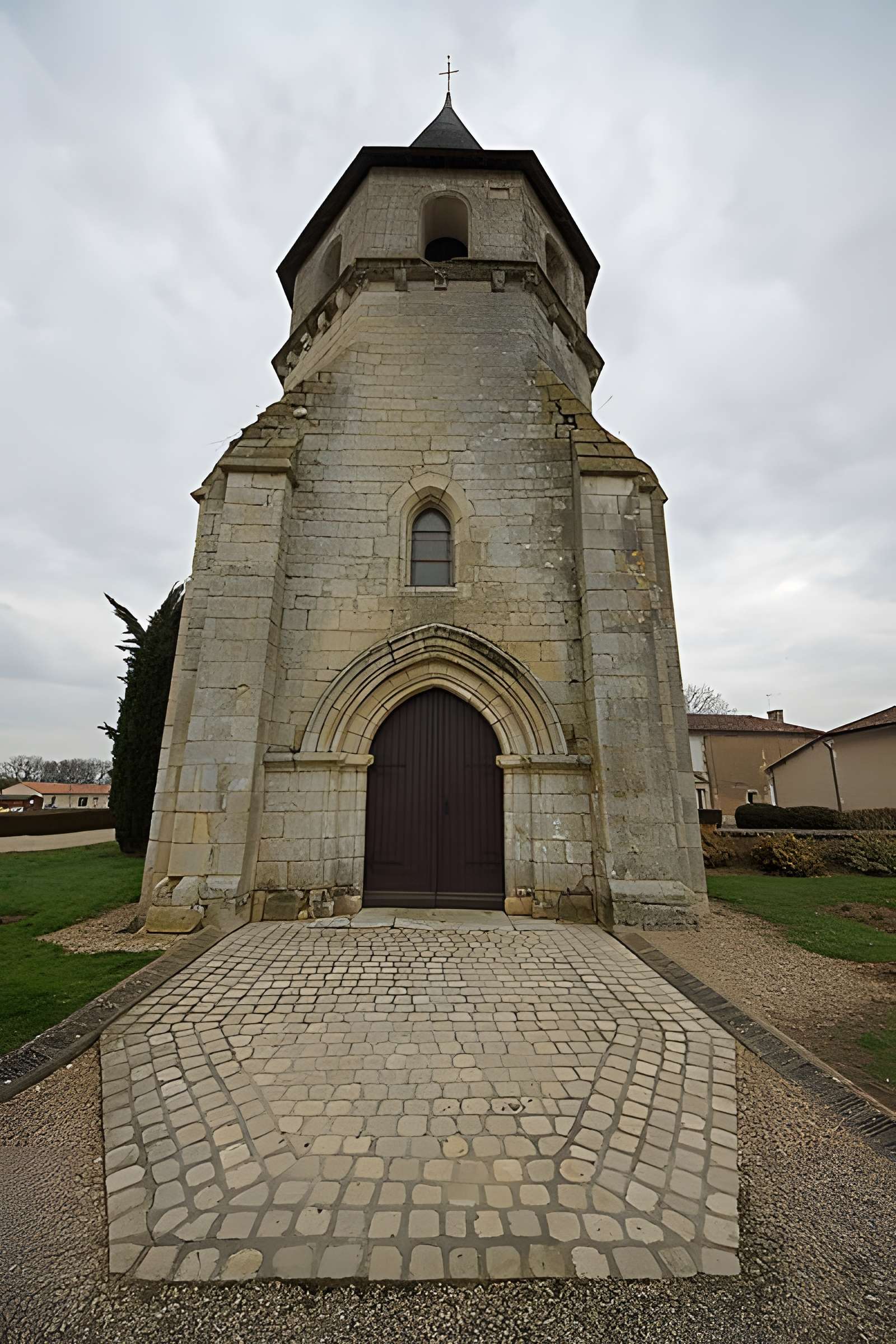 Église Saint-Hilaire de Jardres 