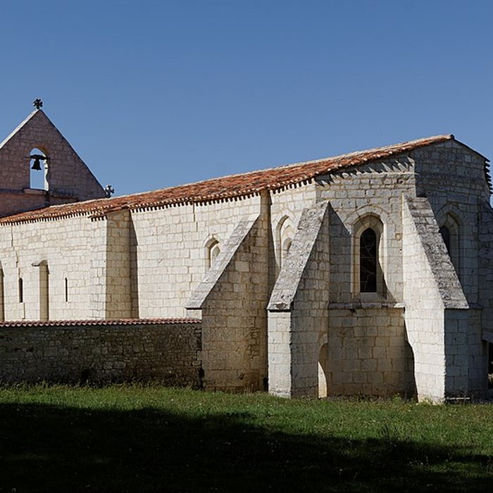 Photo de Église Saint-Hilaire de la Frédière et croix