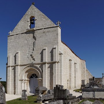 Église Saint-Hilaire de la Frédière et croix