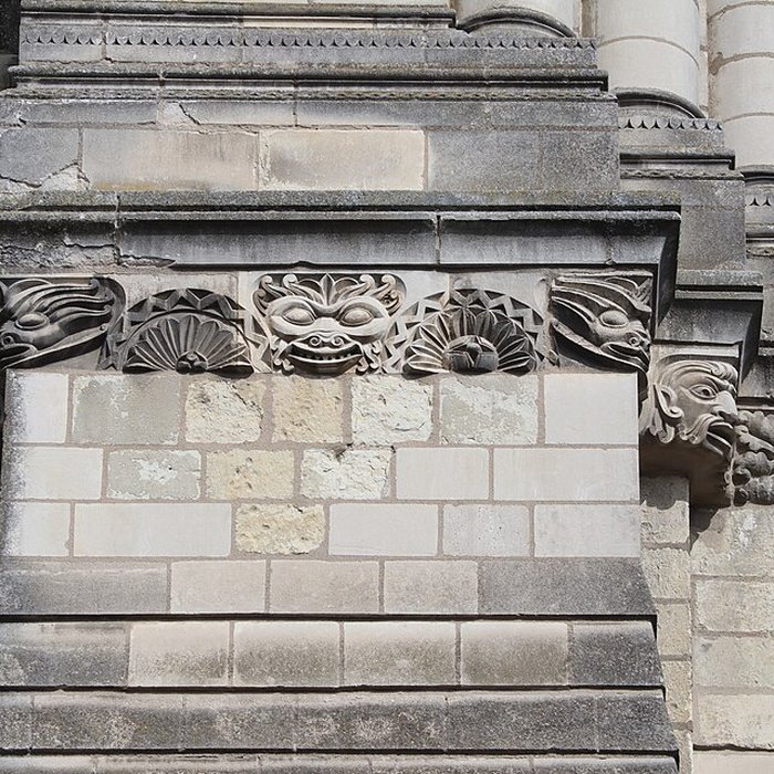 Photo de Ancienne abbaye Saint-Aubin, actuelle préfecture