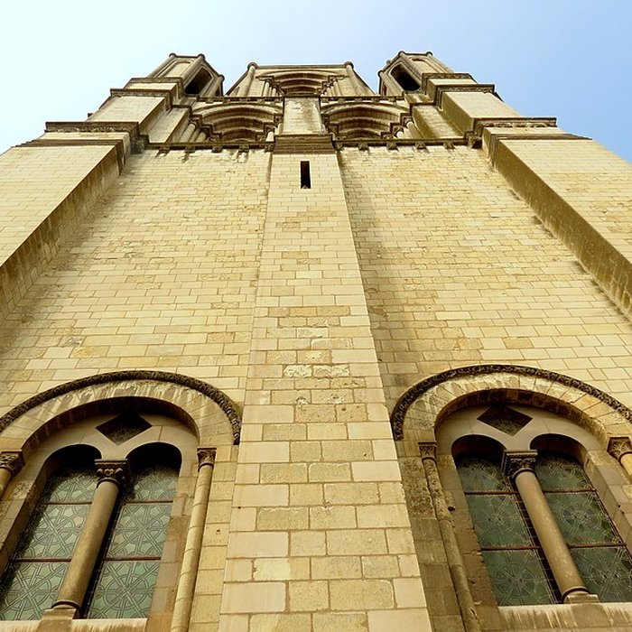 Photo de Ancienne abbaye Saint-Aubin, actuelle préfecture