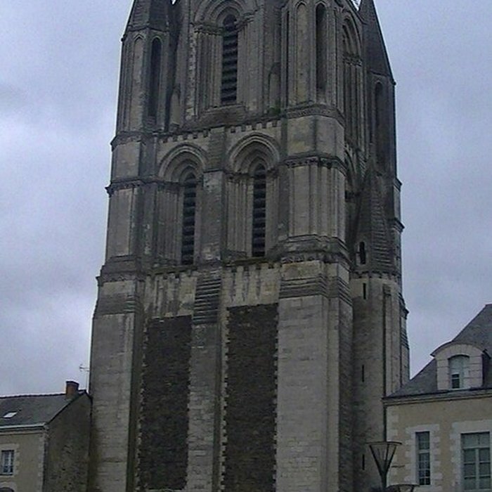 Photo de Ancienne abbaye Saint-Aubin, actuelle préfecture